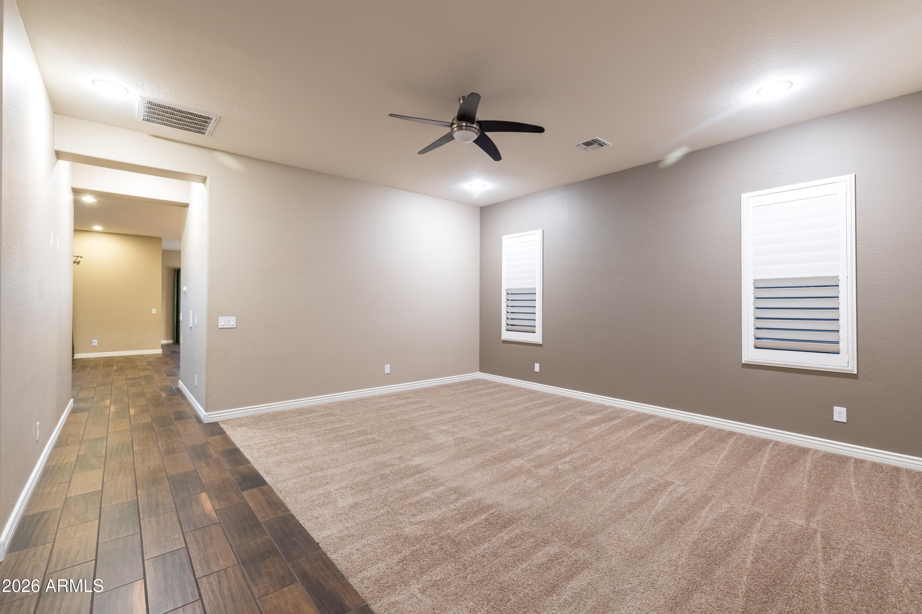10058 W WHITE FEATHER Lane