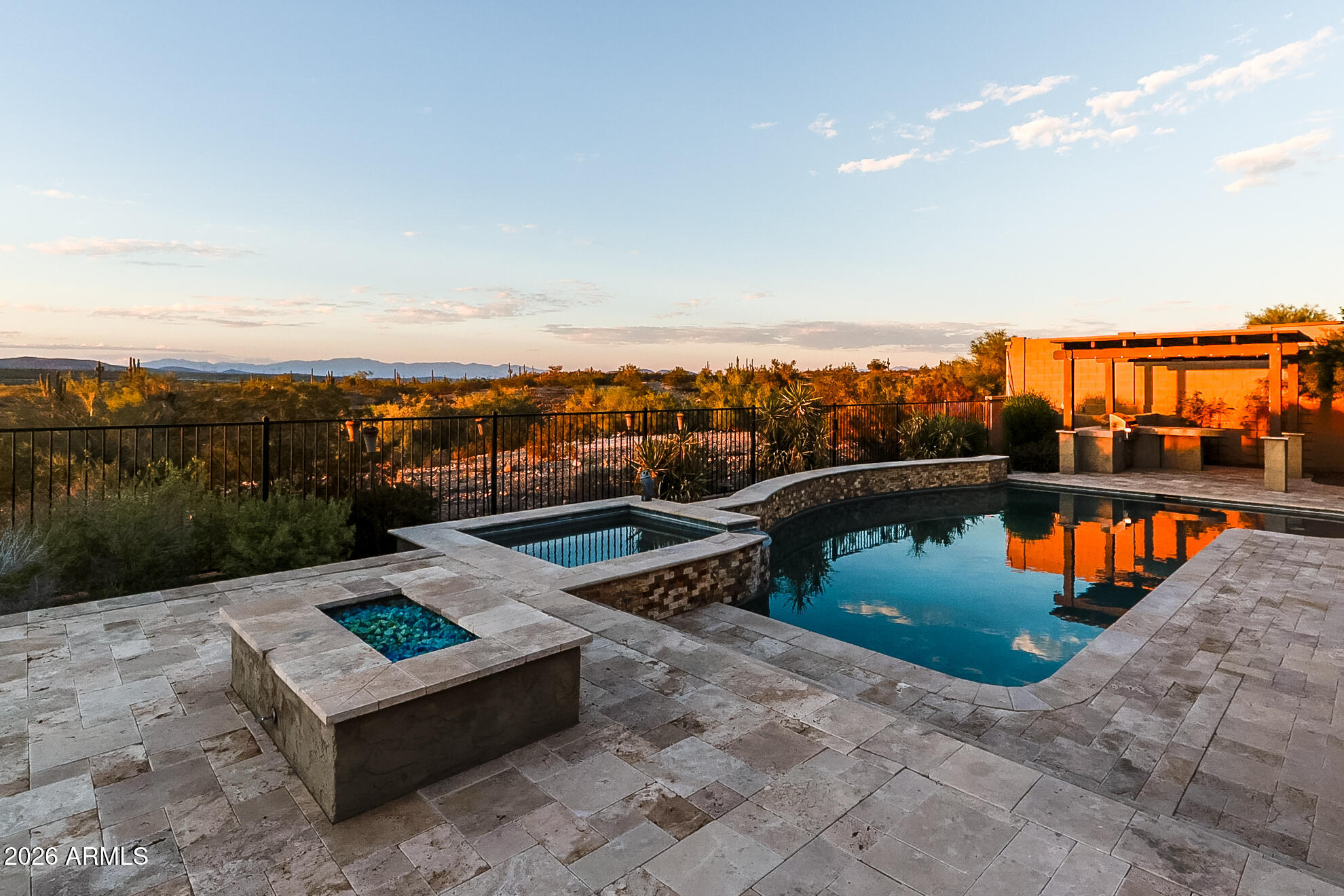 10058 W WHITE FEATHER Lane