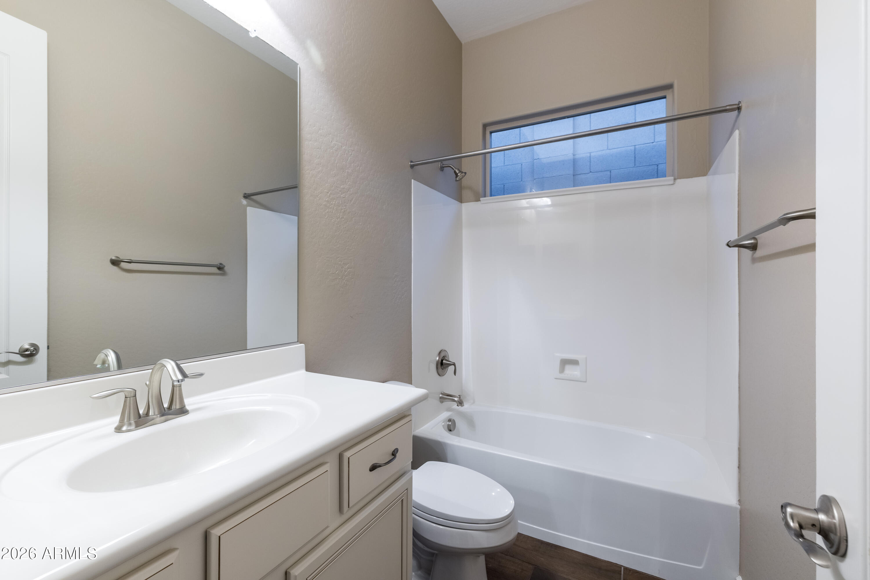 10058 W WHITE FEATHER Lane