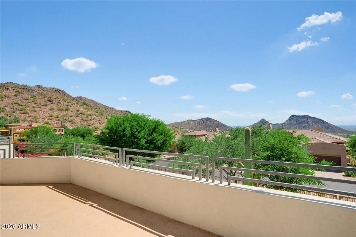 13647 E WINDROSE Drive
