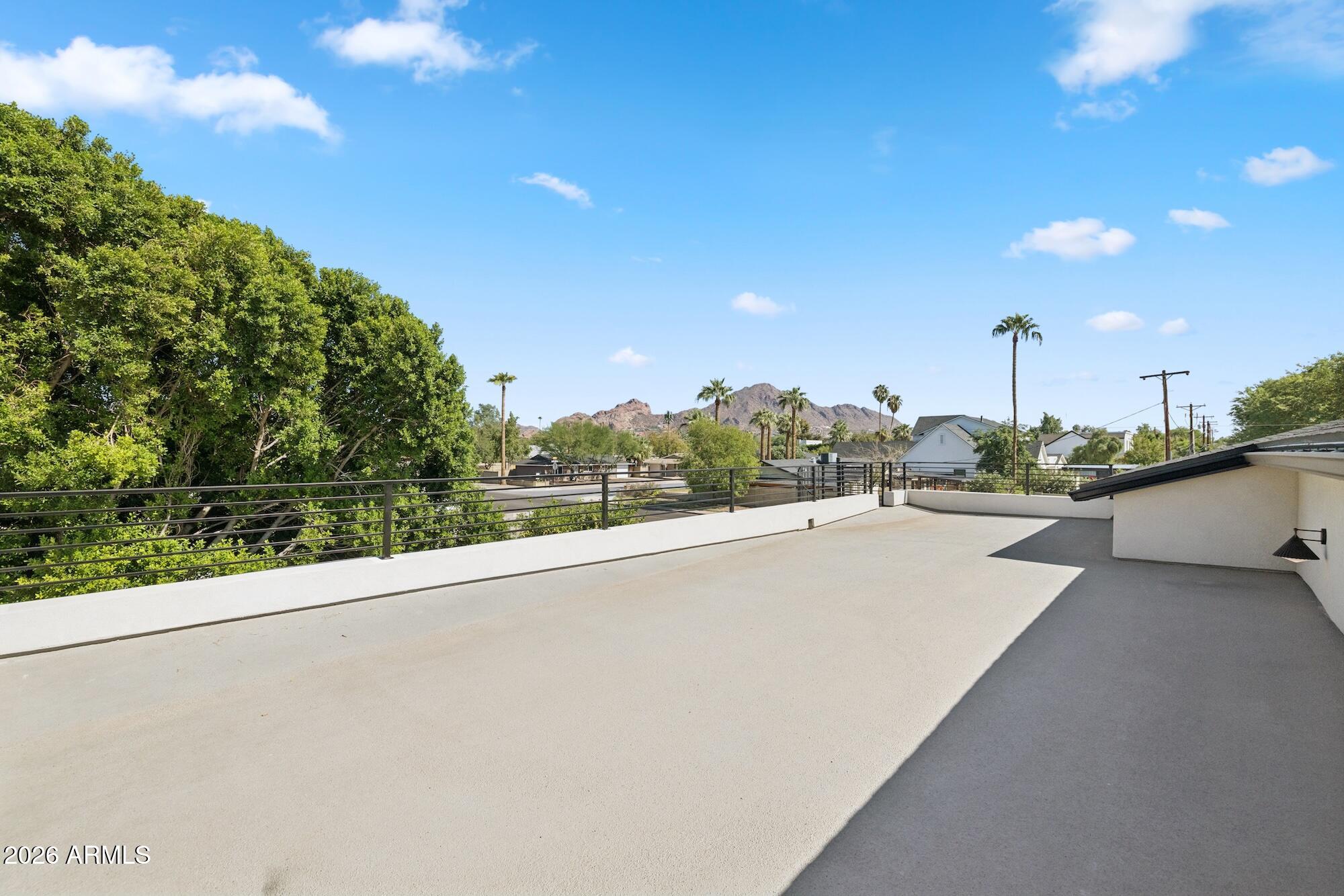 3948 E MONTEROSA Street