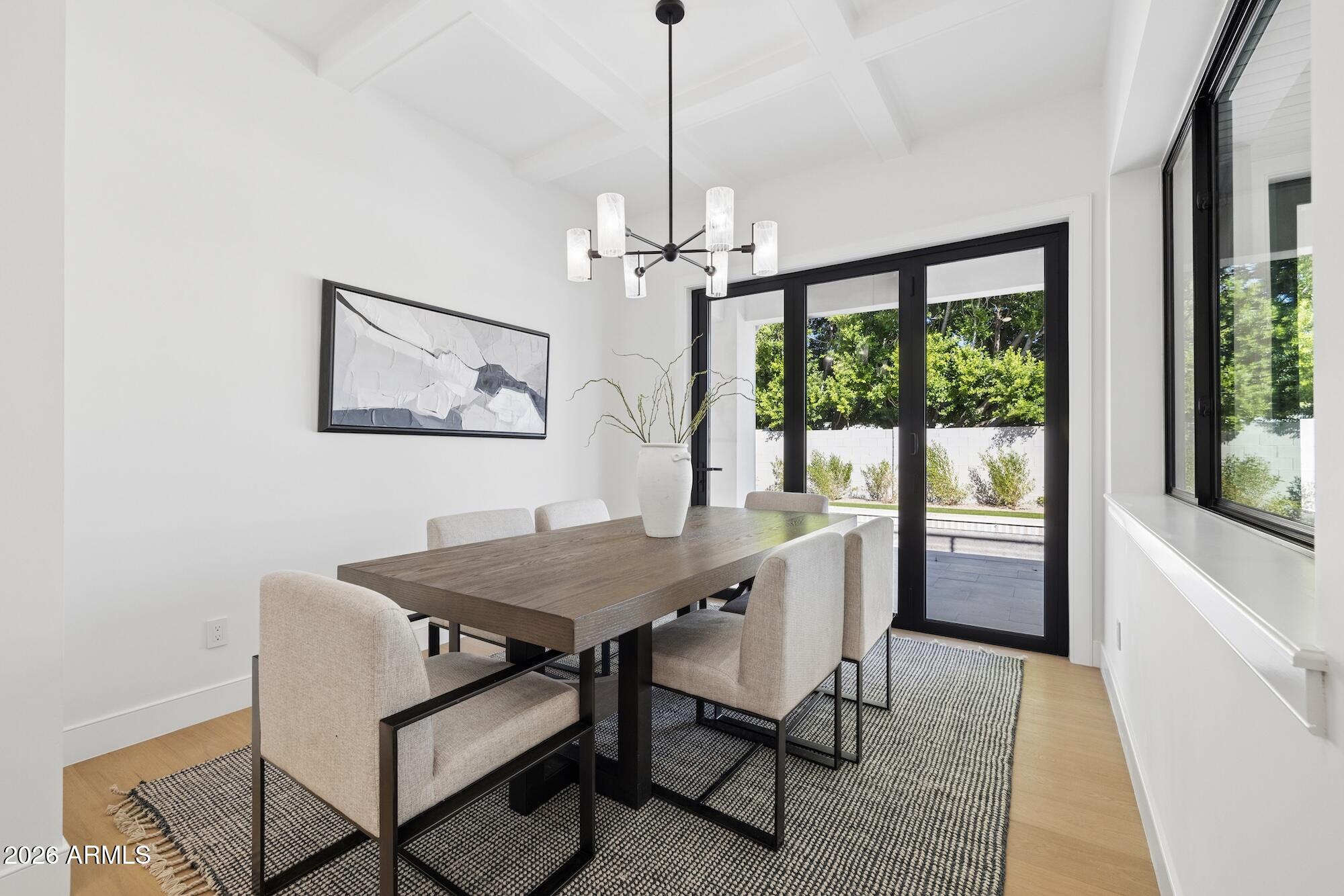 3948 E MONTEROSA Street
