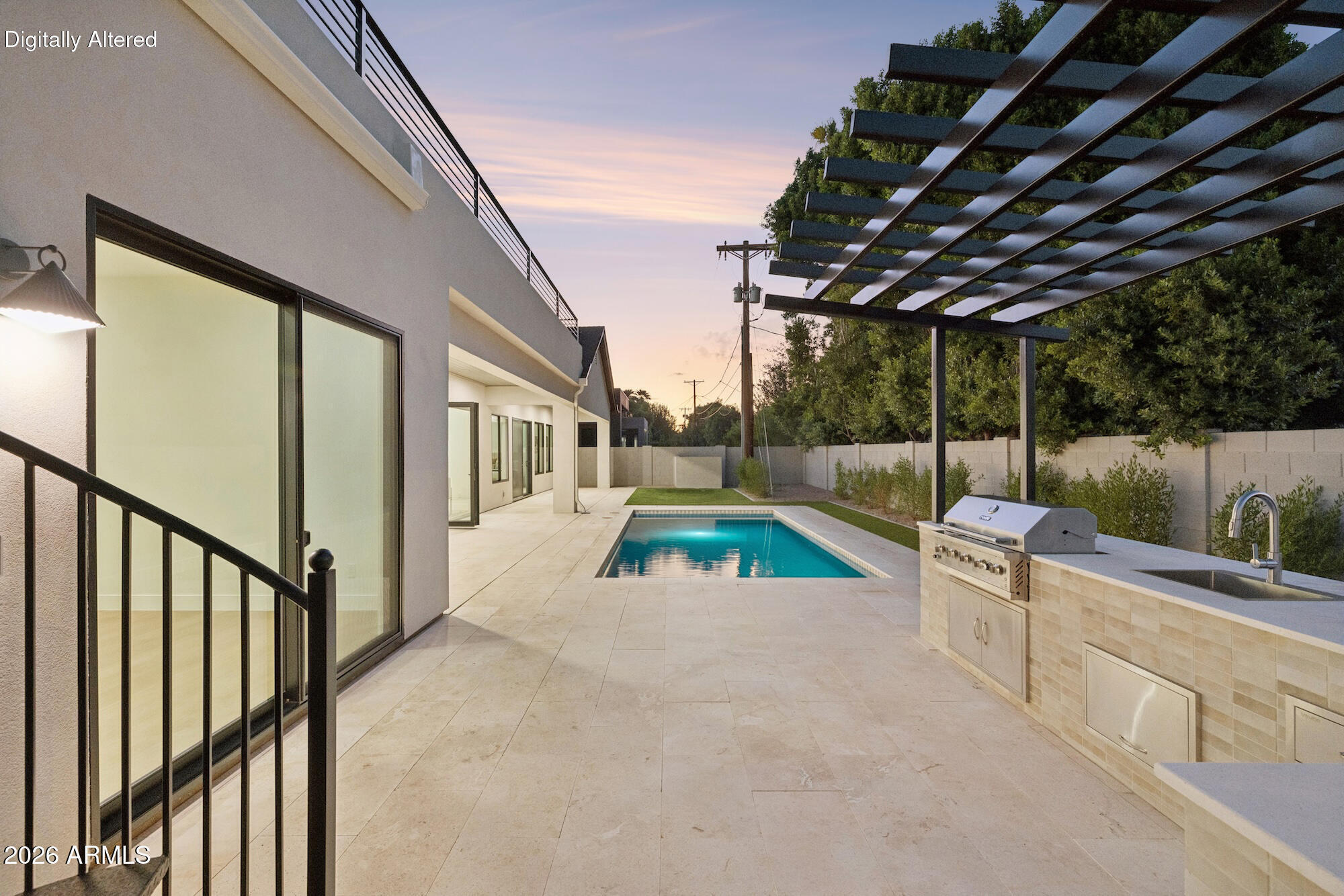 3948 E MONTEROSA Street