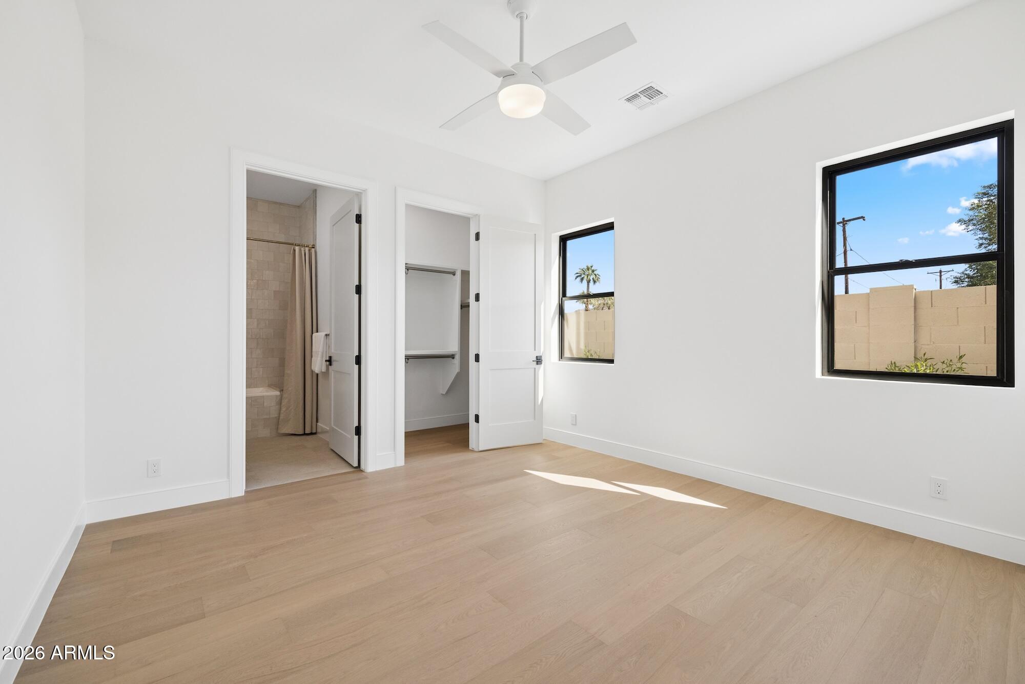 3948 E MONTEROSA Street