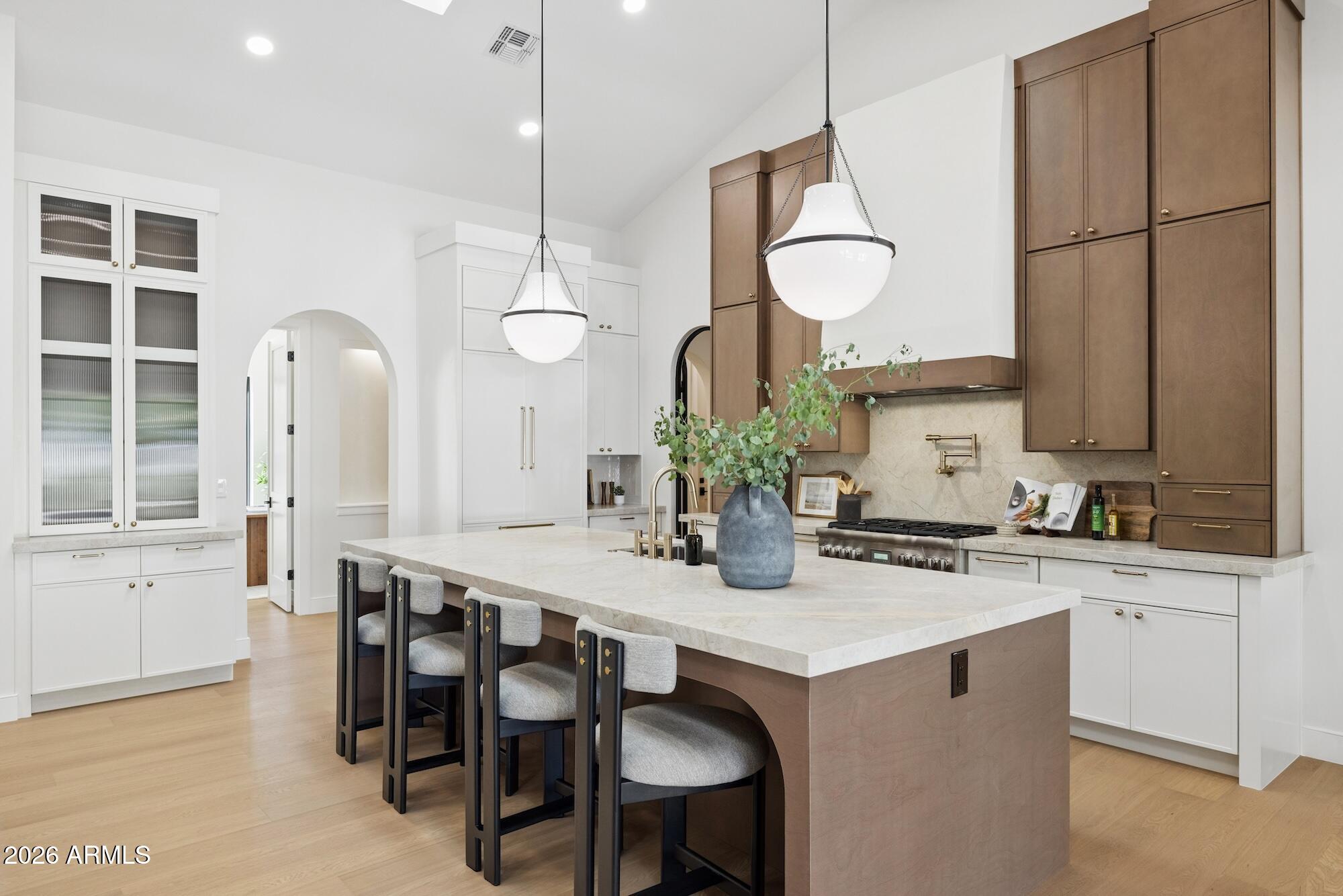 3948 E MONTEROSA Street