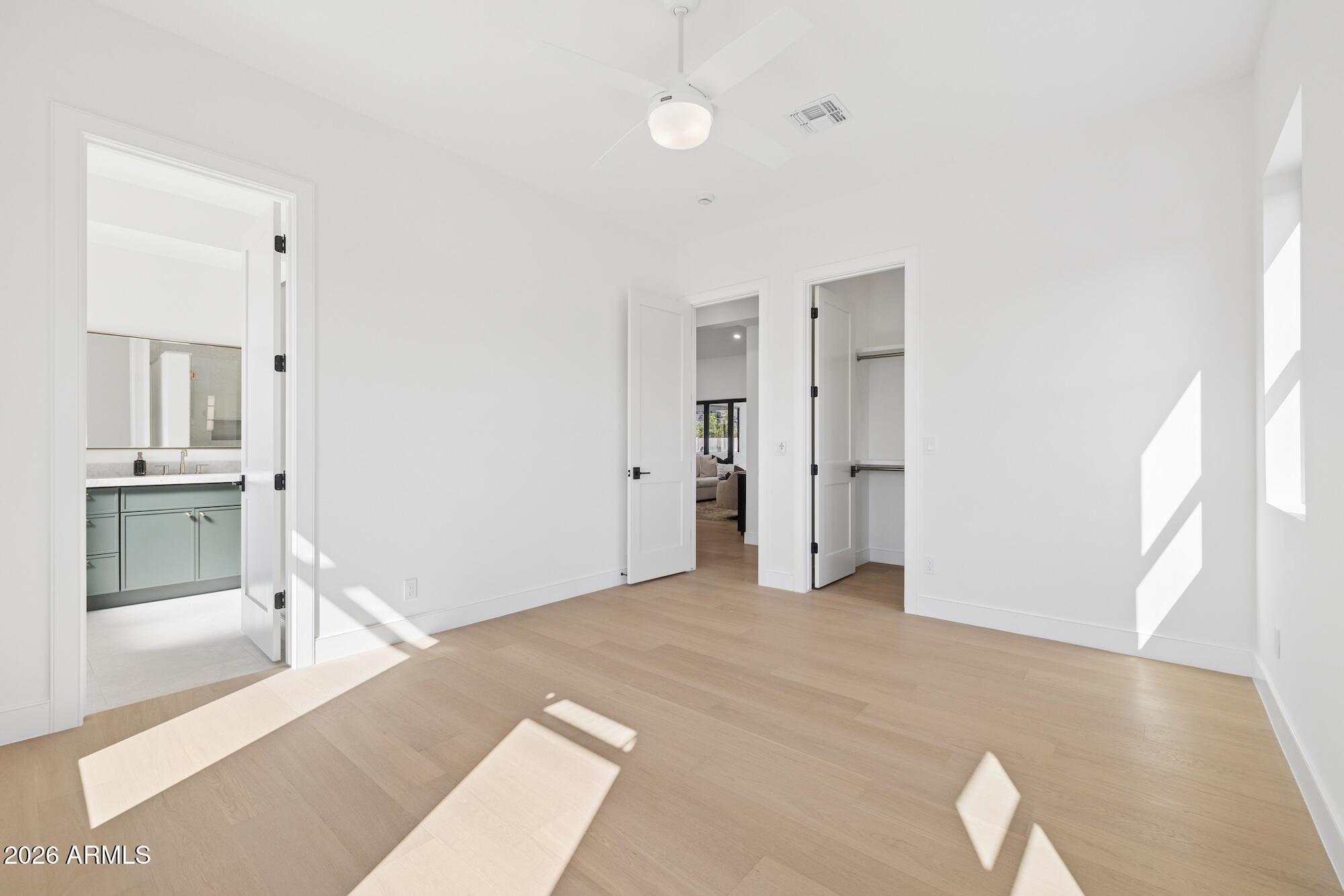 3948 E MONTEROSA Street