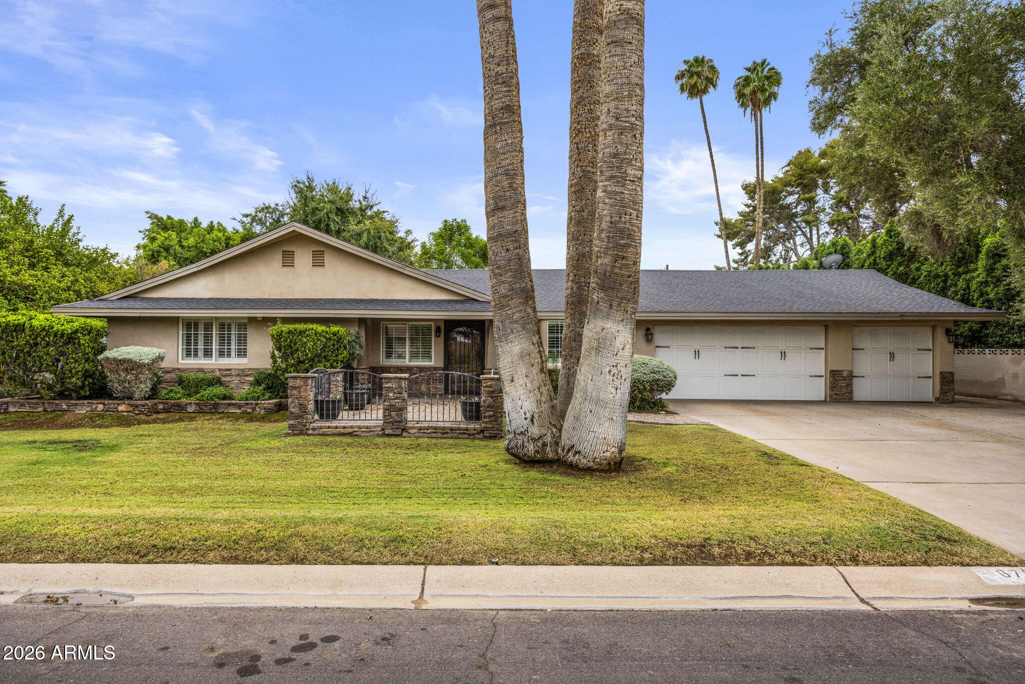6709 E CALLE REDONDO