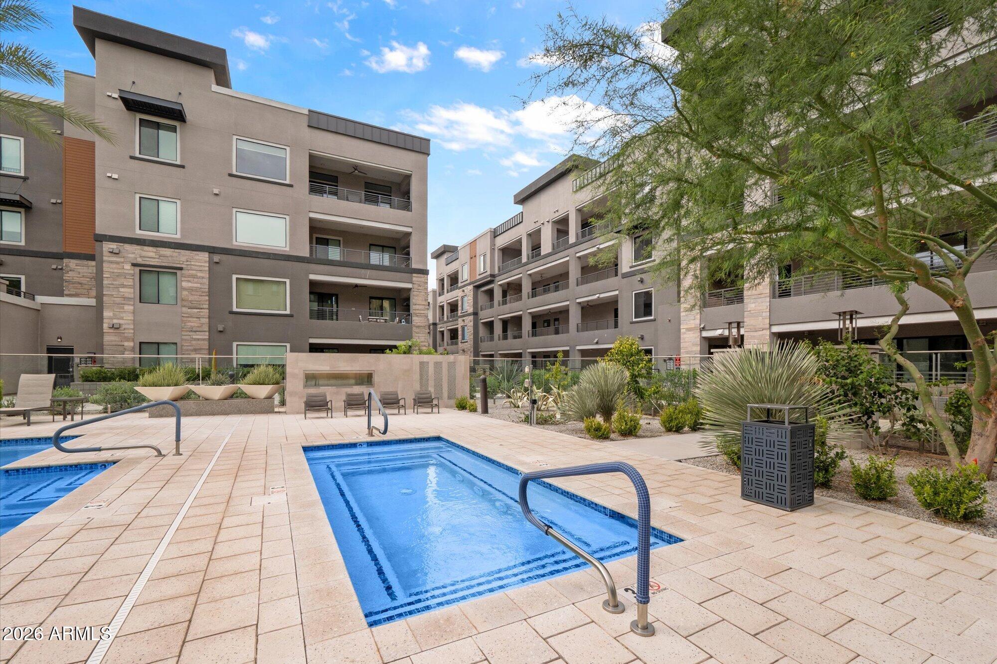 5250 E DEER VALLEY Drive 360
