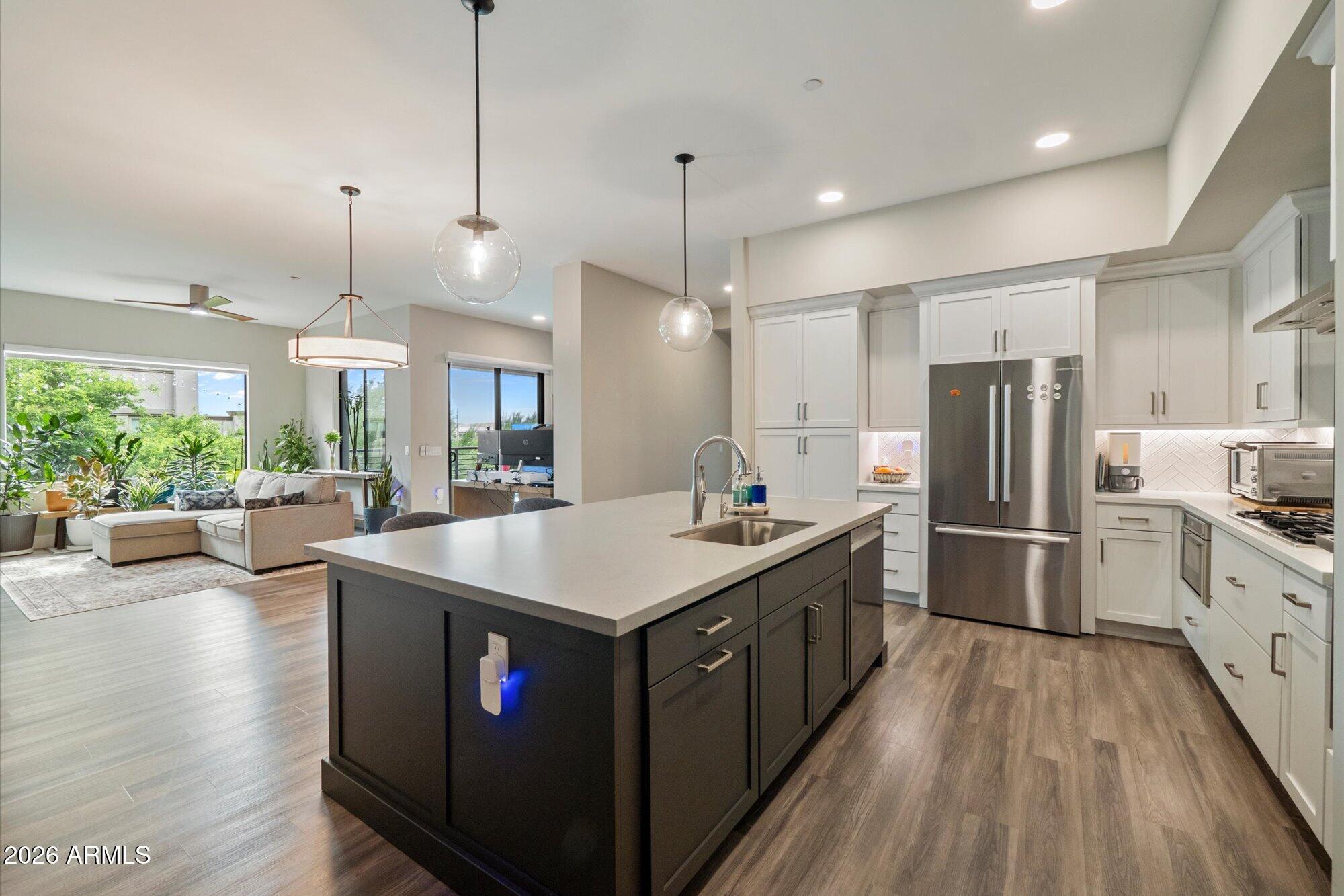 5250 E DEER VALLEY Drive 360