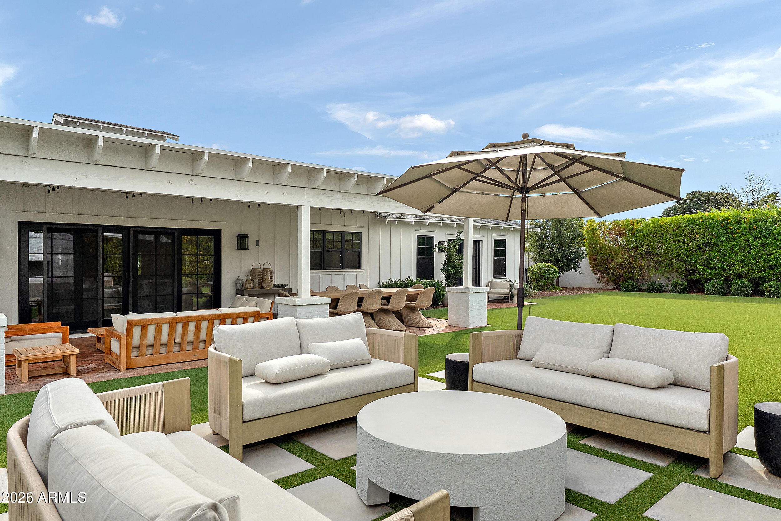 6402 E CALLE ROSA