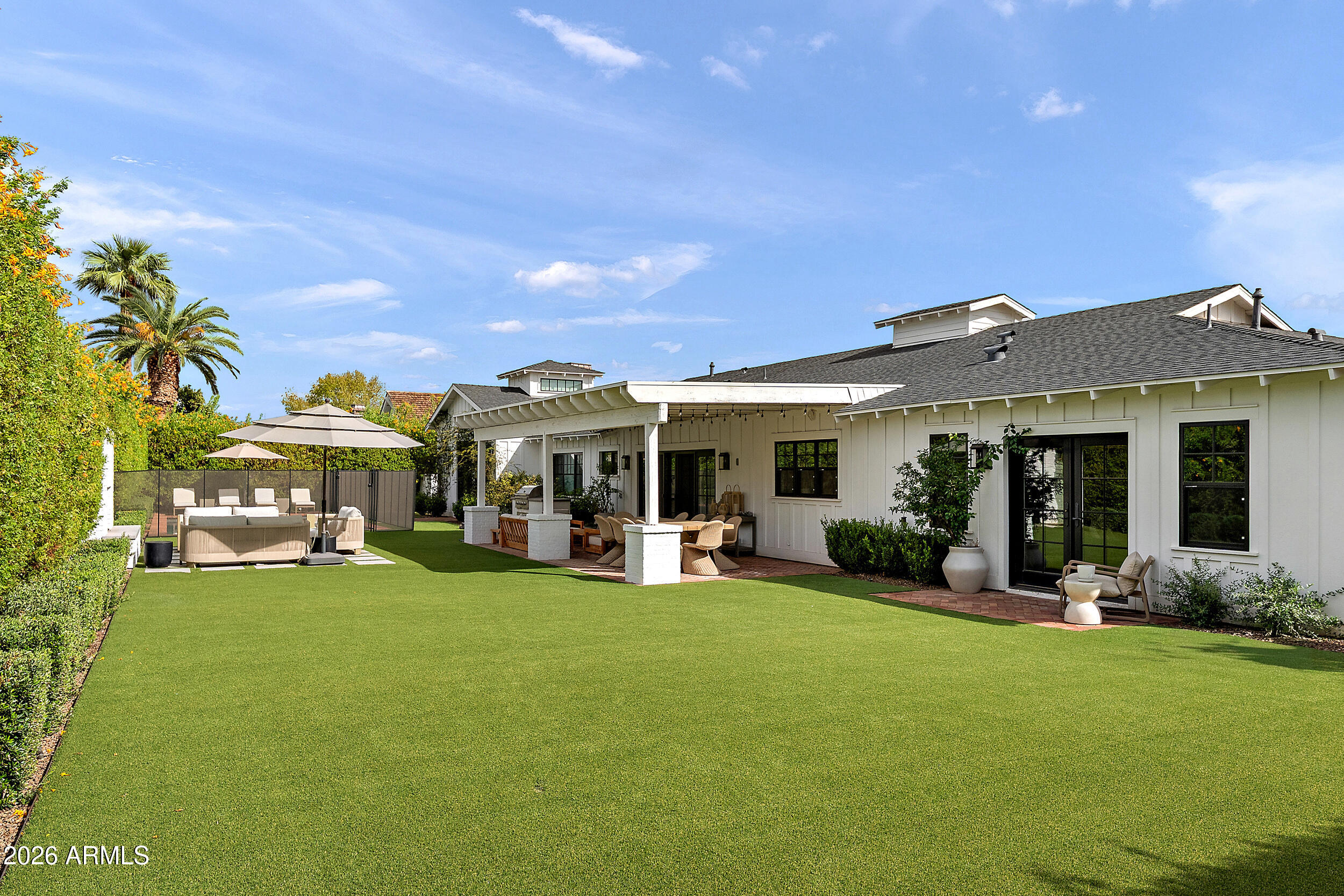 6402 E CALLE ROSA