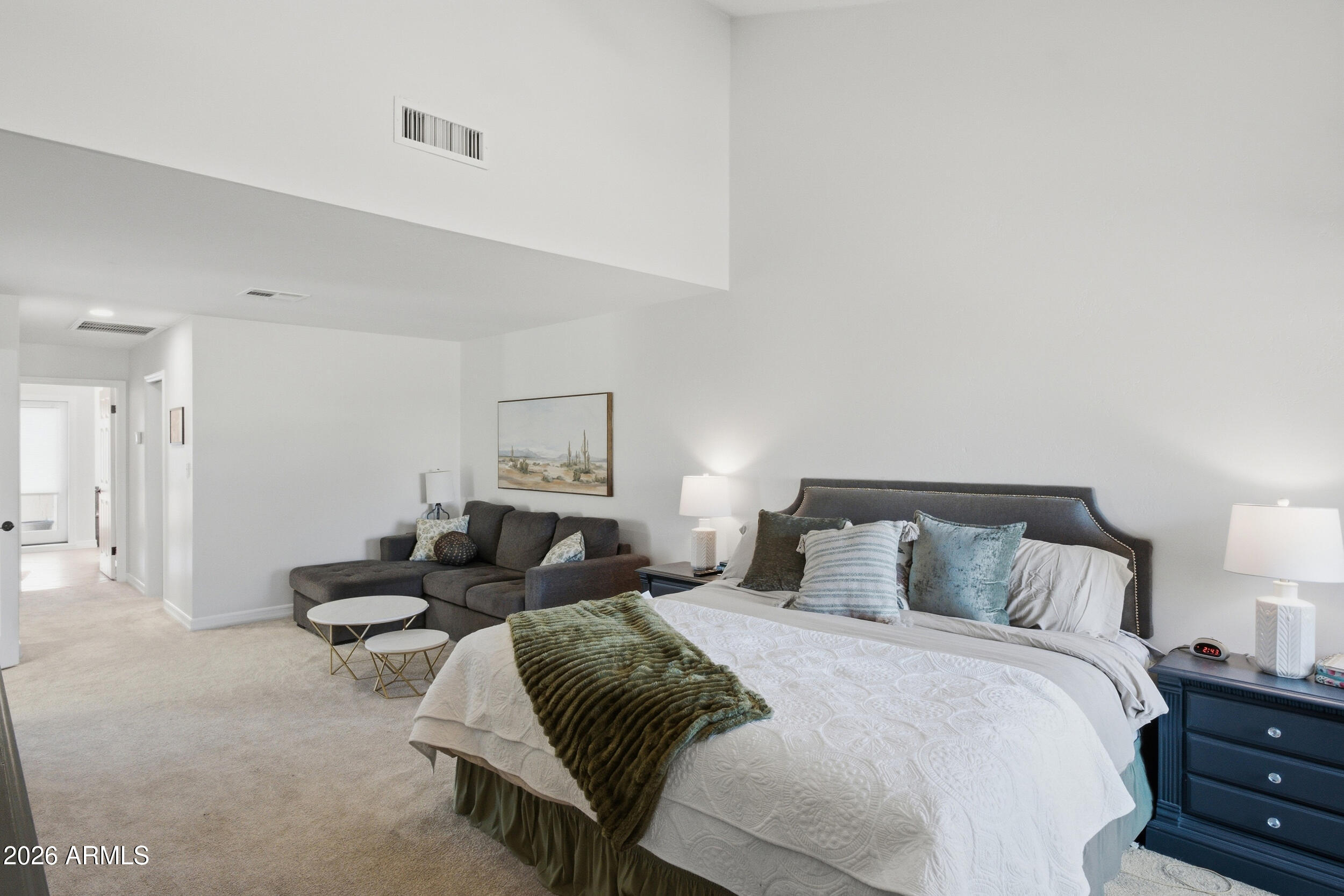2626 E ARIZONA BILTMORE Circle 18