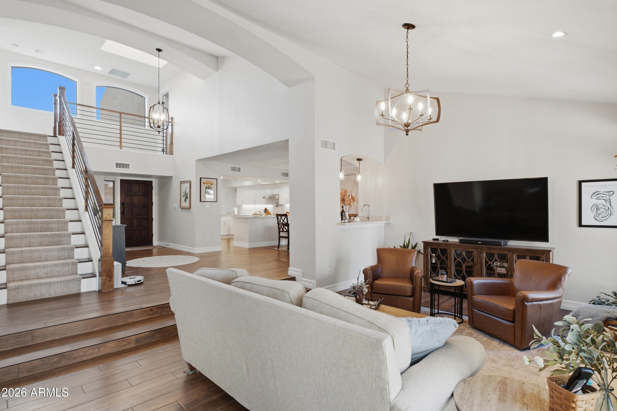 2626 E ARIZONA BILTMORE Circle 18