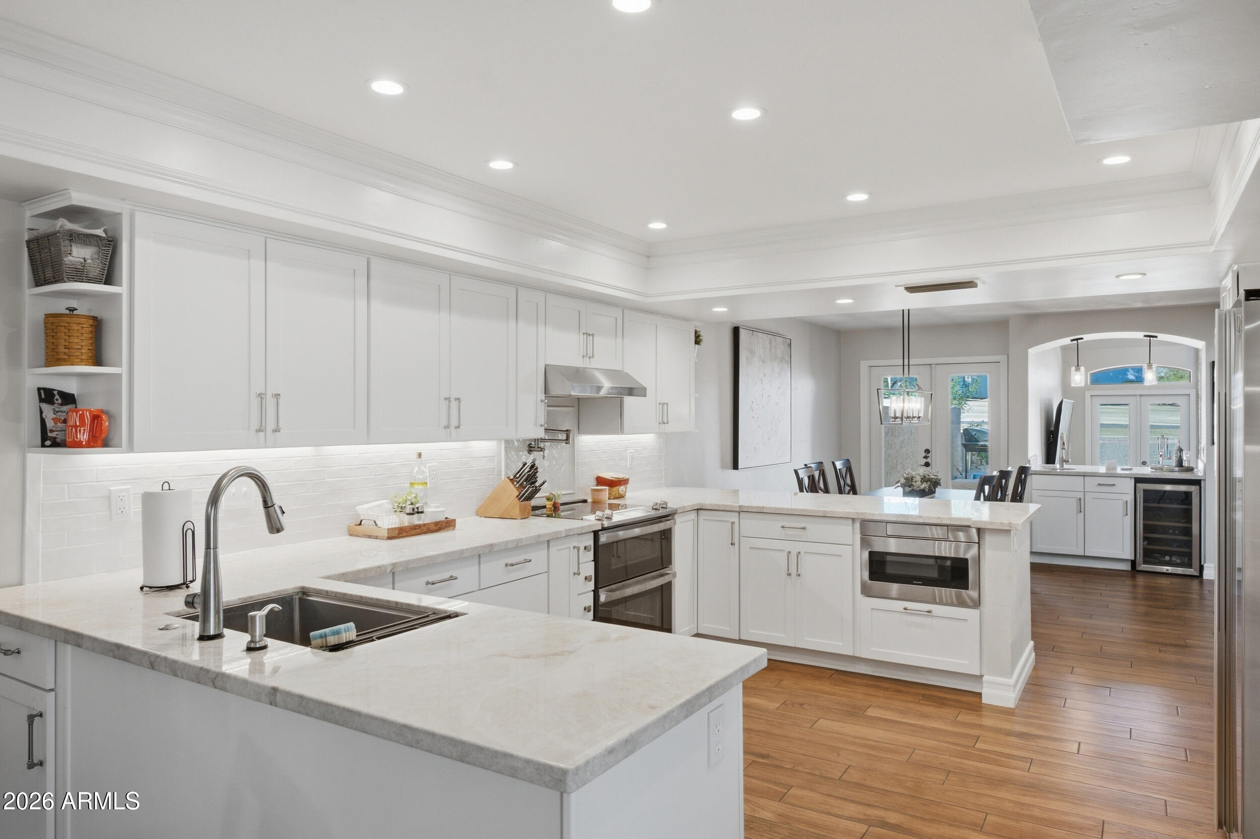 2626 E ARIZONA BILTMORE Circle 18