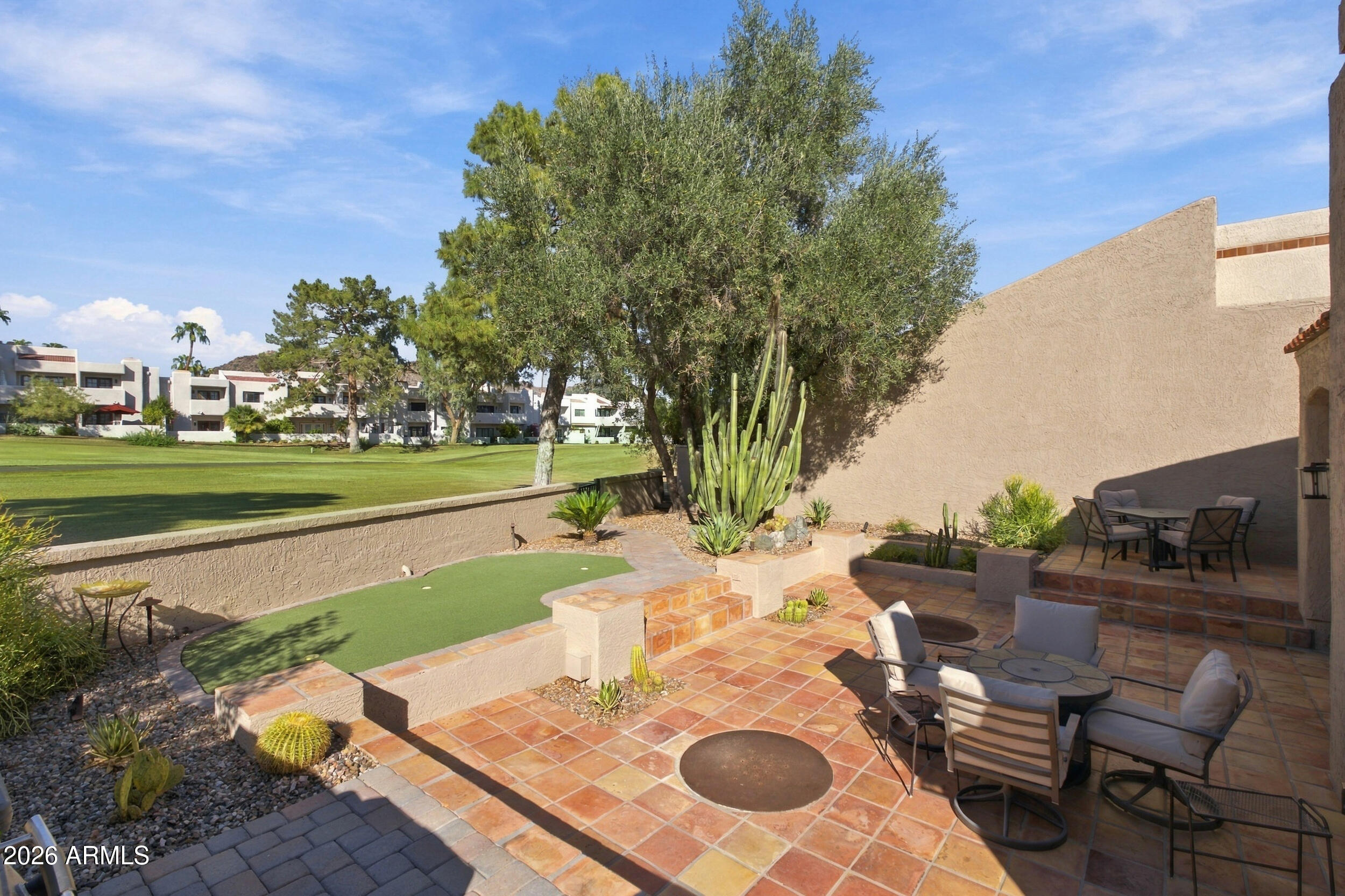 2626 E ARIZONA BILTMORE Circle 18