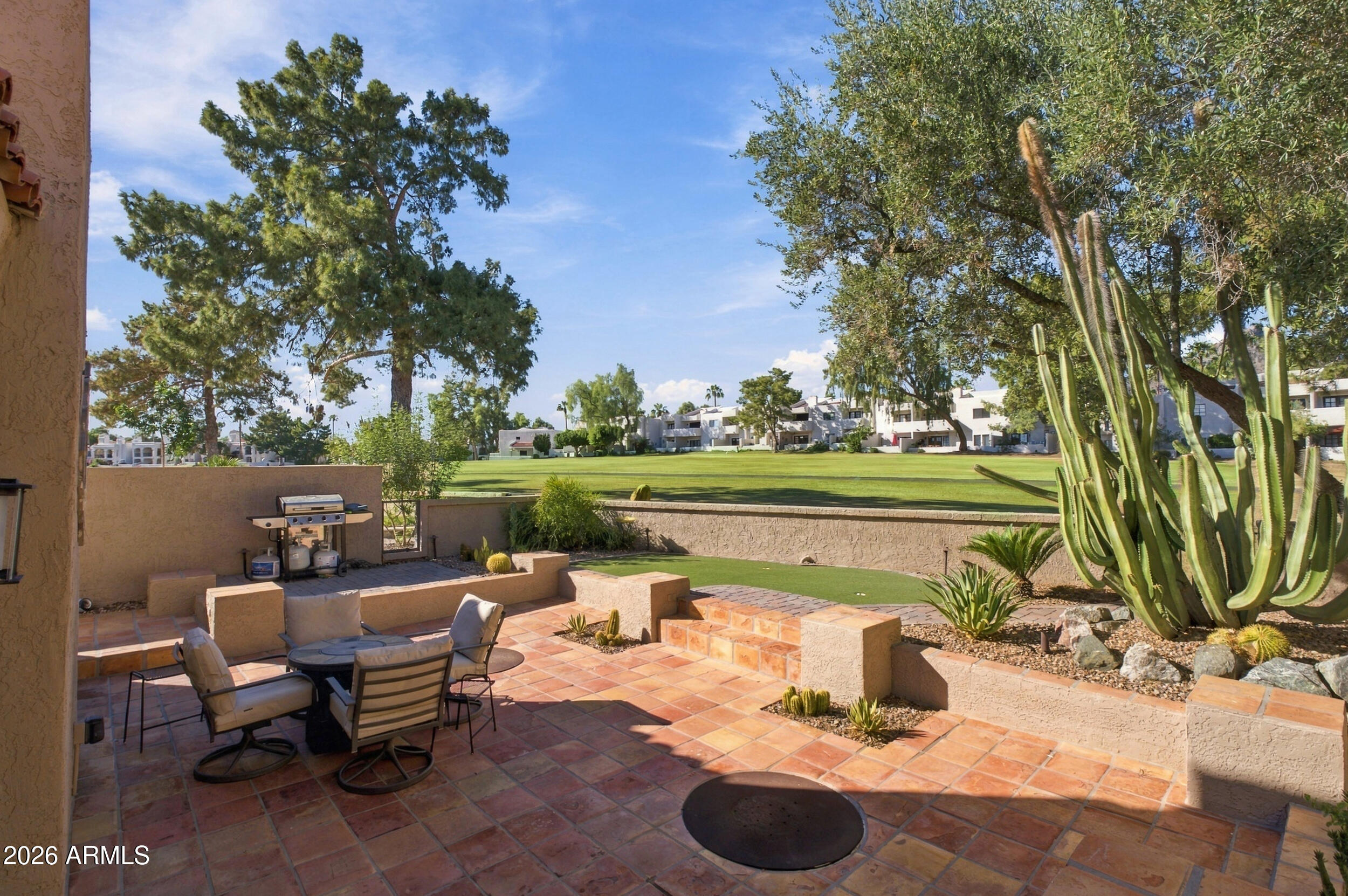 2626 E ARIZONA BILTMORE Circle 18