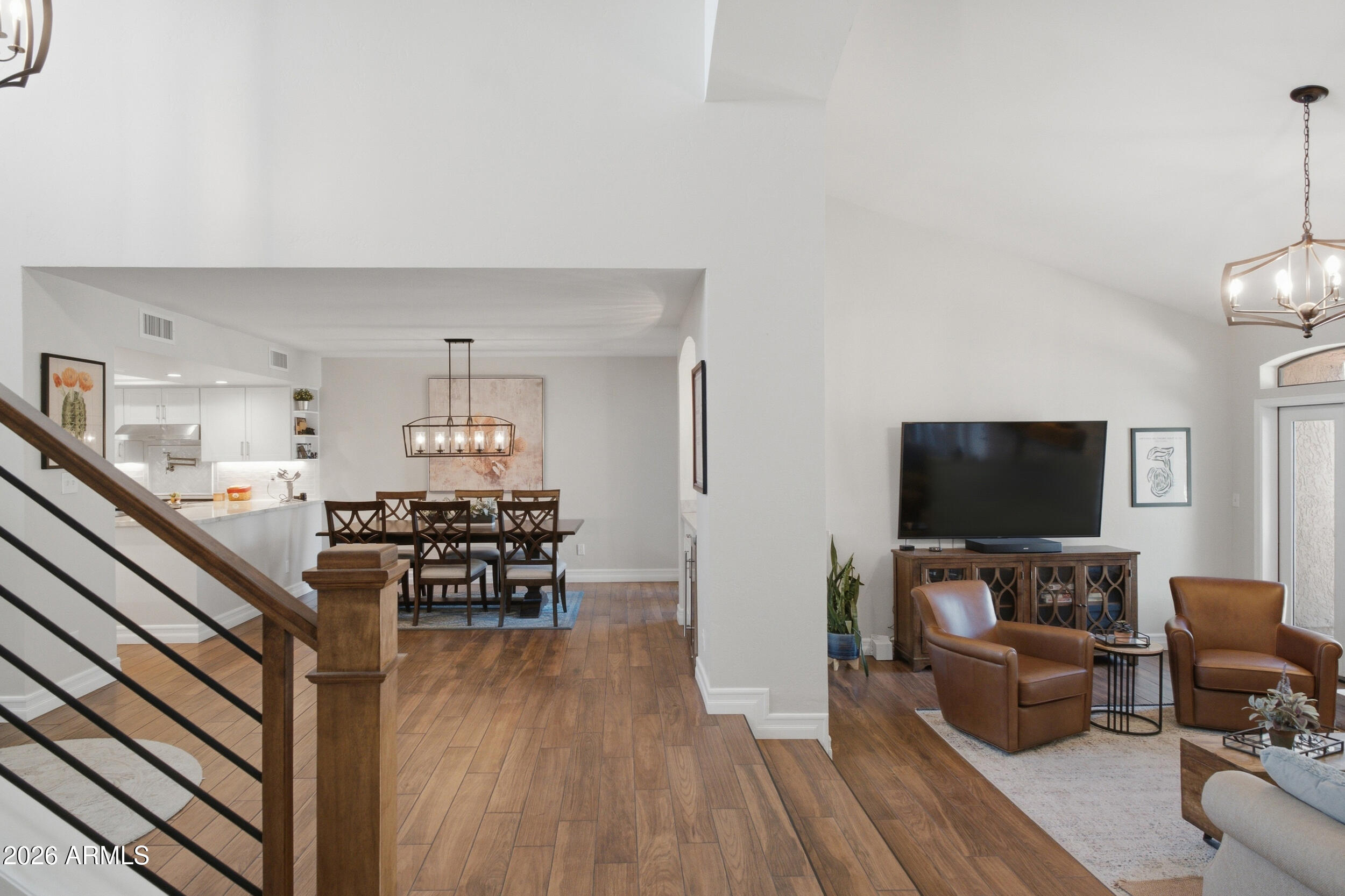 2626 E ARIZONA BILTMORE Circle 18