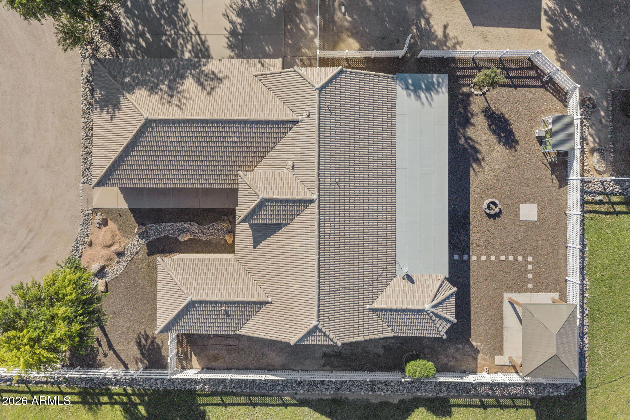 4808 E ROGERS Lane