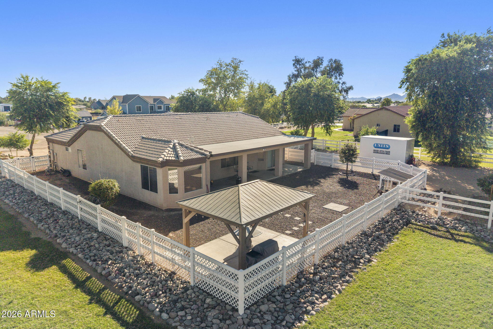 4808 E ROGERS Lane