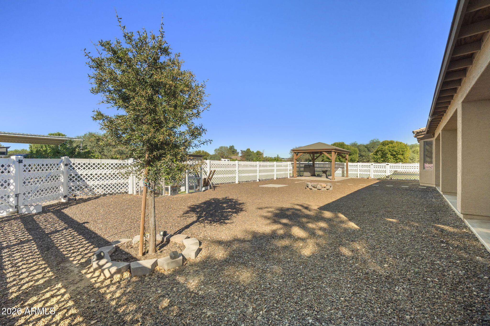 4808 E ROGERS Lane