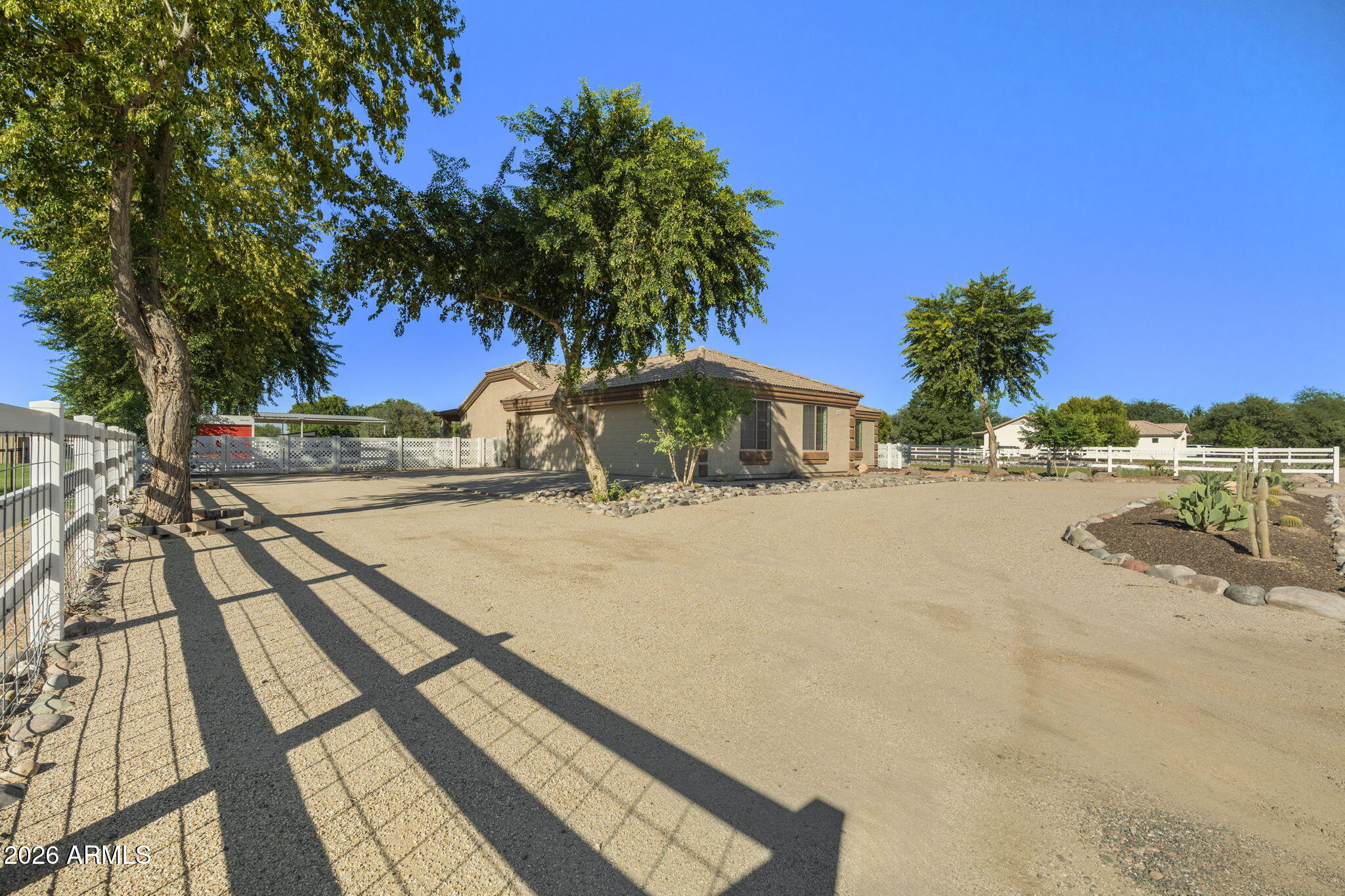 4808 E ROGERS Lane