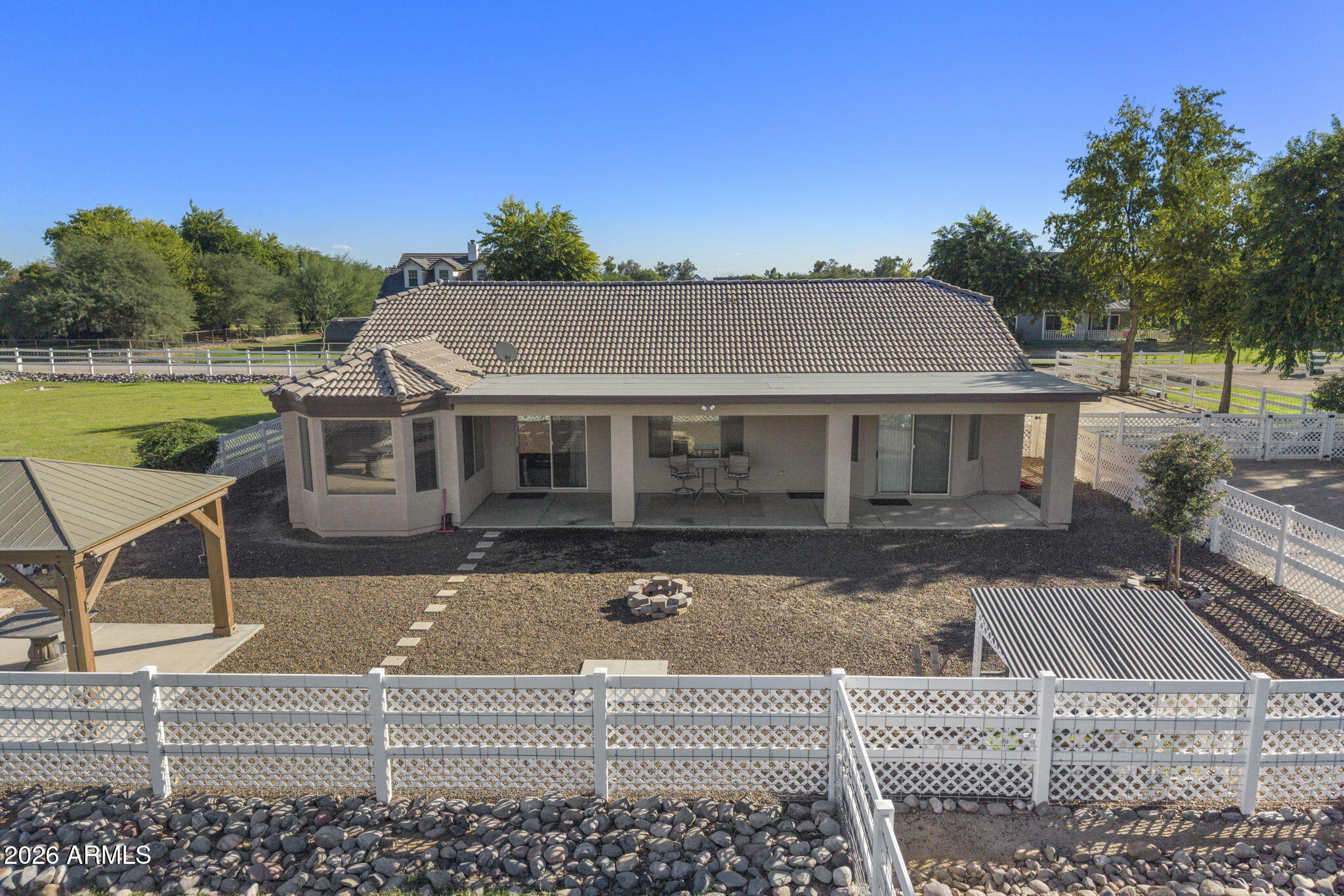 4808 E ROGERS Lane