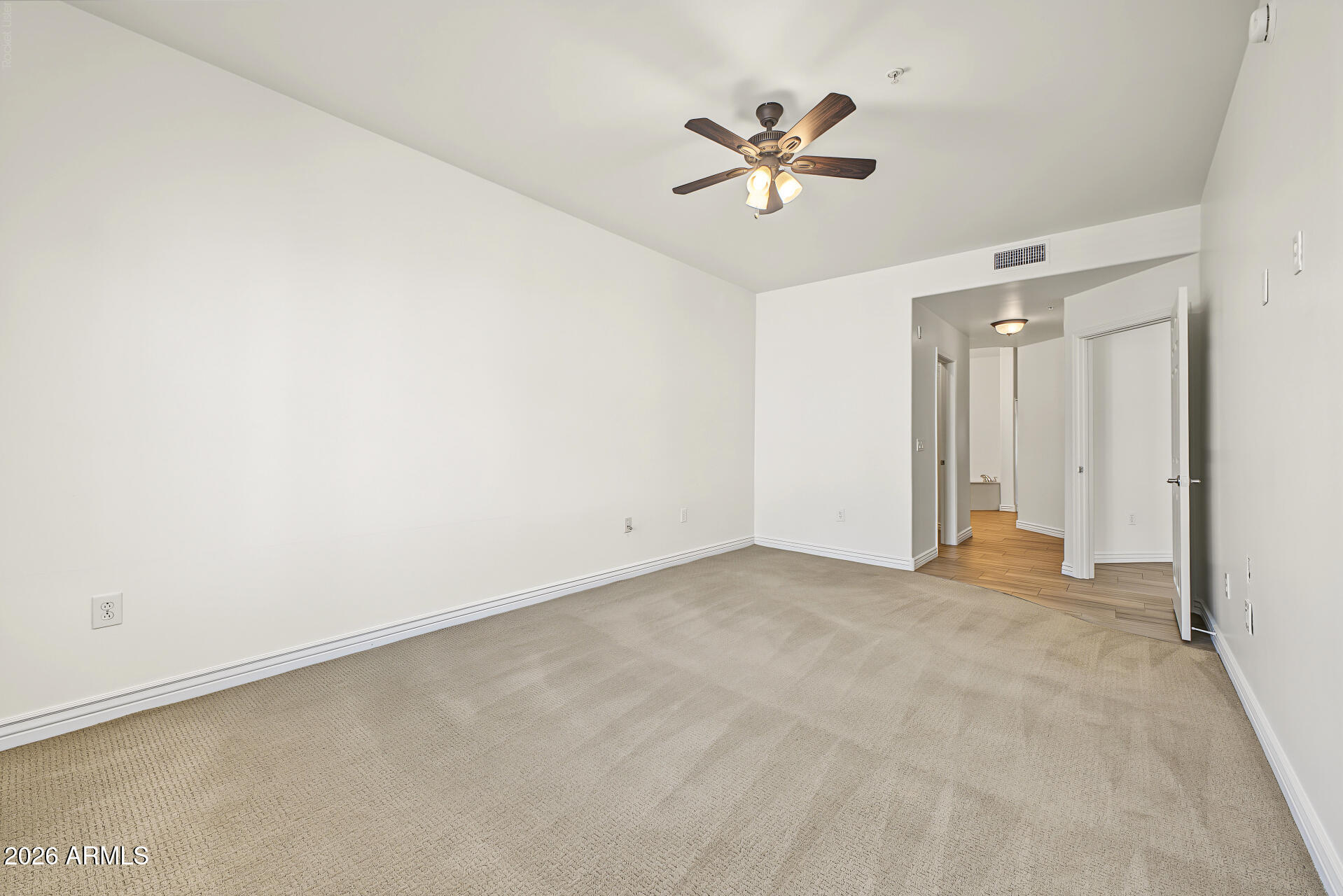 5350 E DEER VALLEY Drive 4439