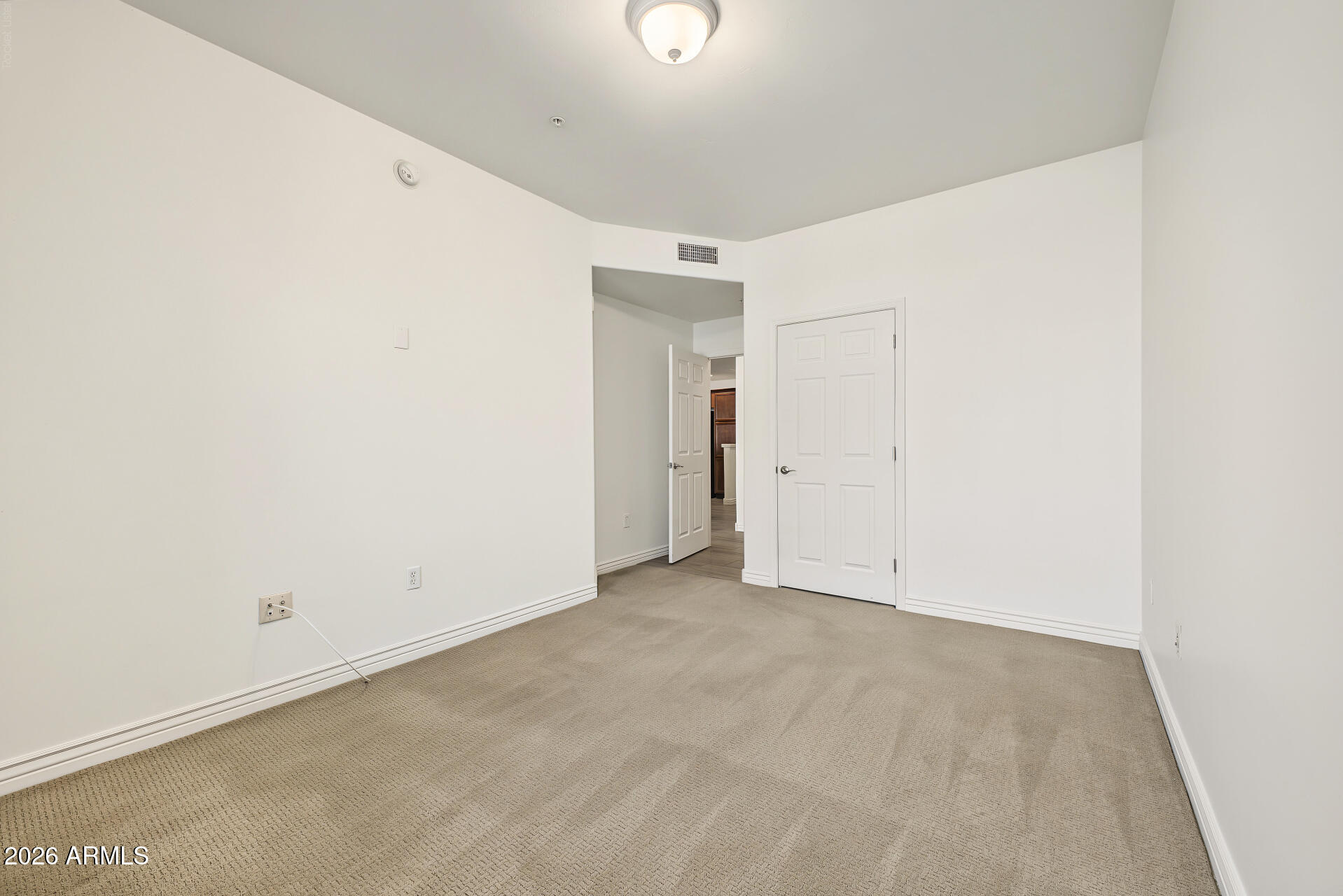 5350 E DEER VALLEY Drive 4439