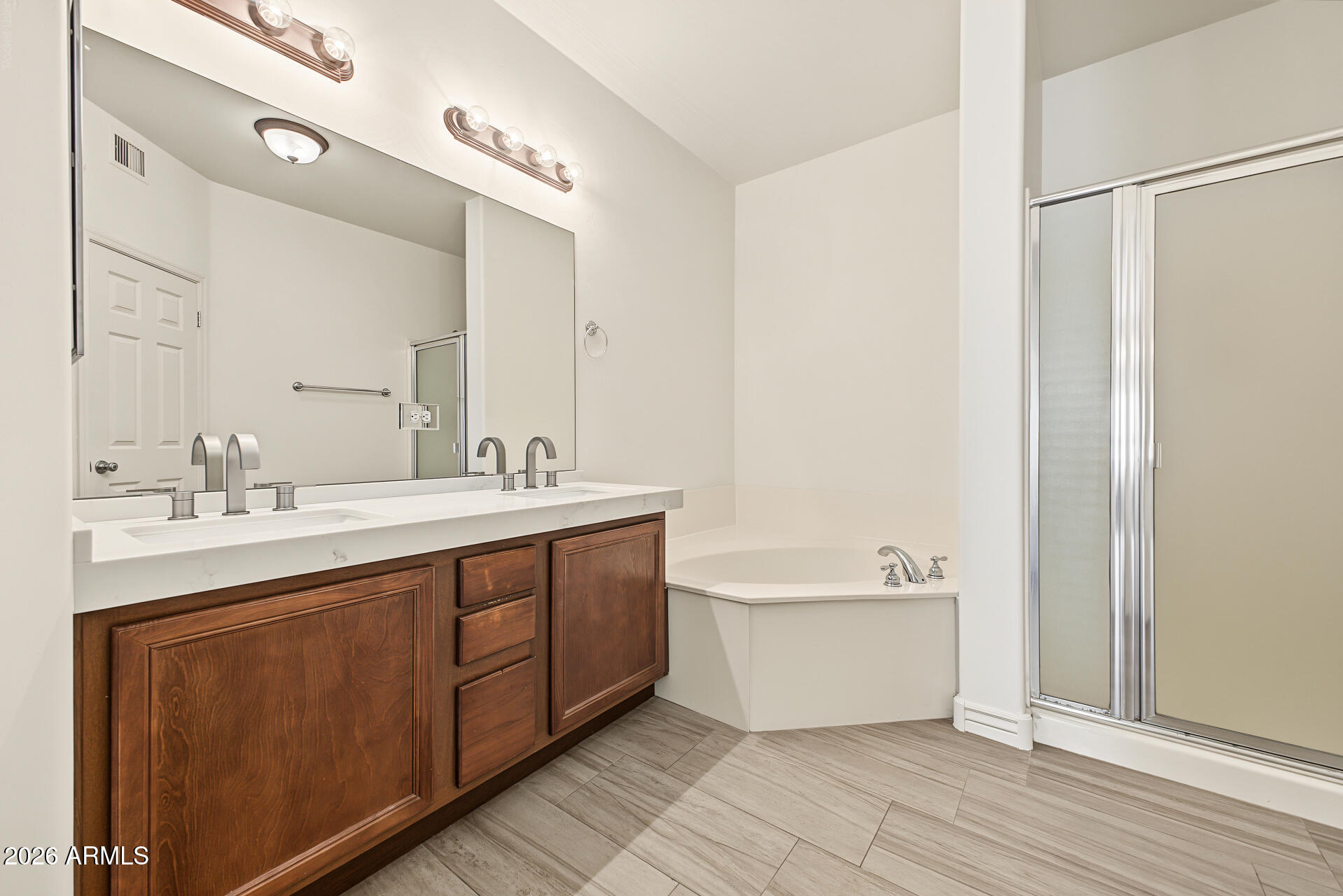 5350 E DEER VALLEY Drive 4439