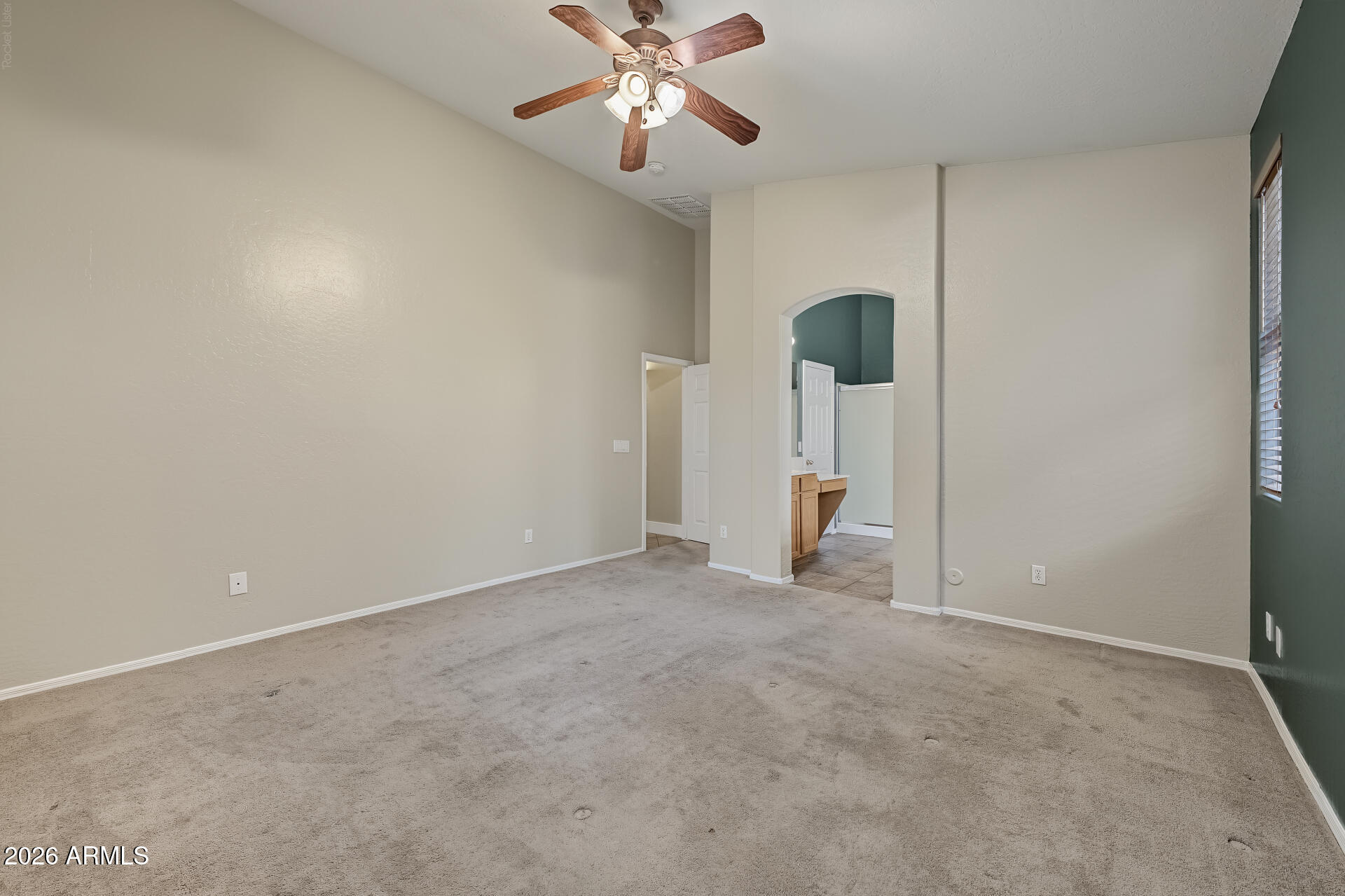 17027 W LUNDBERG Street