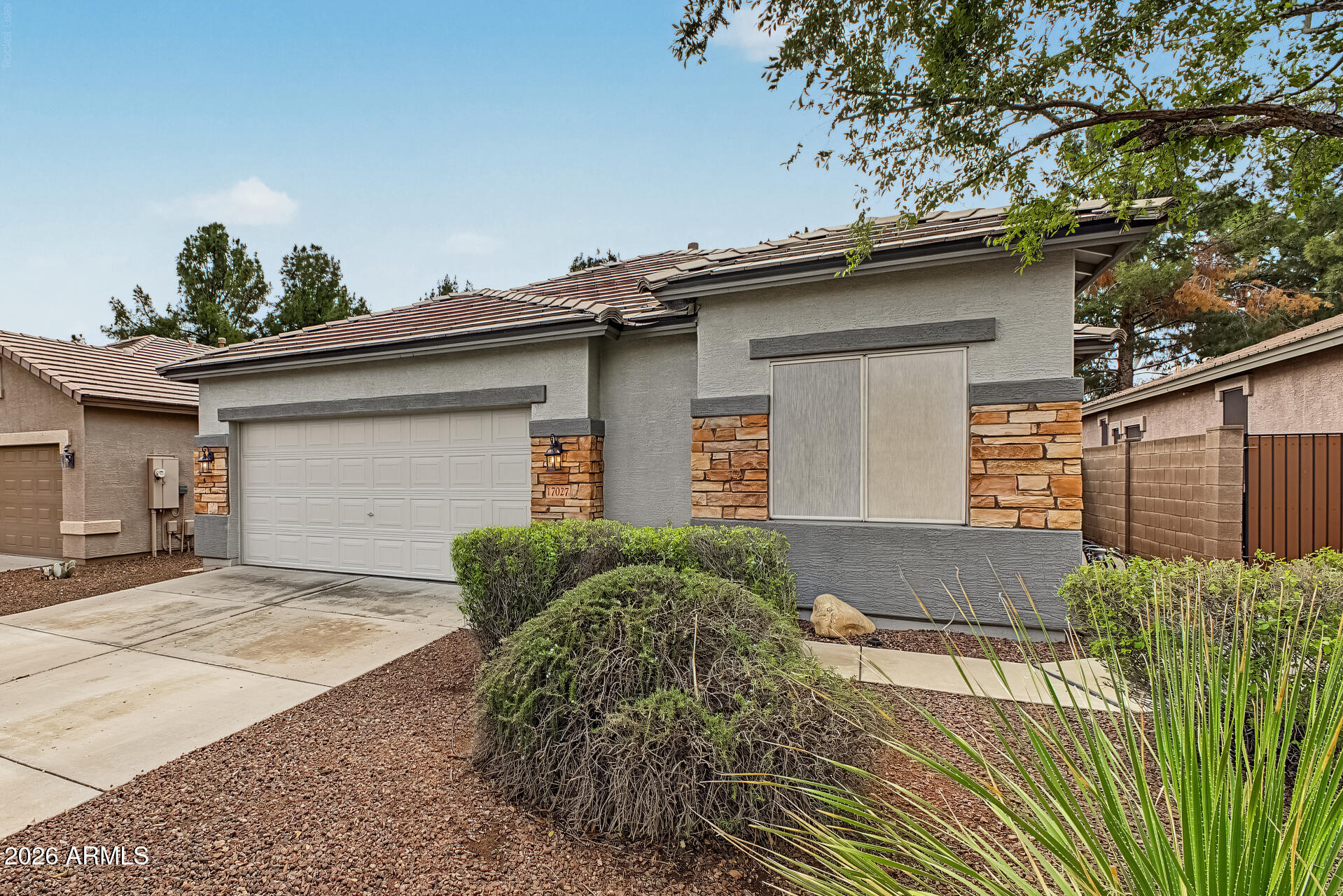 17027 W LUNDBERG Street