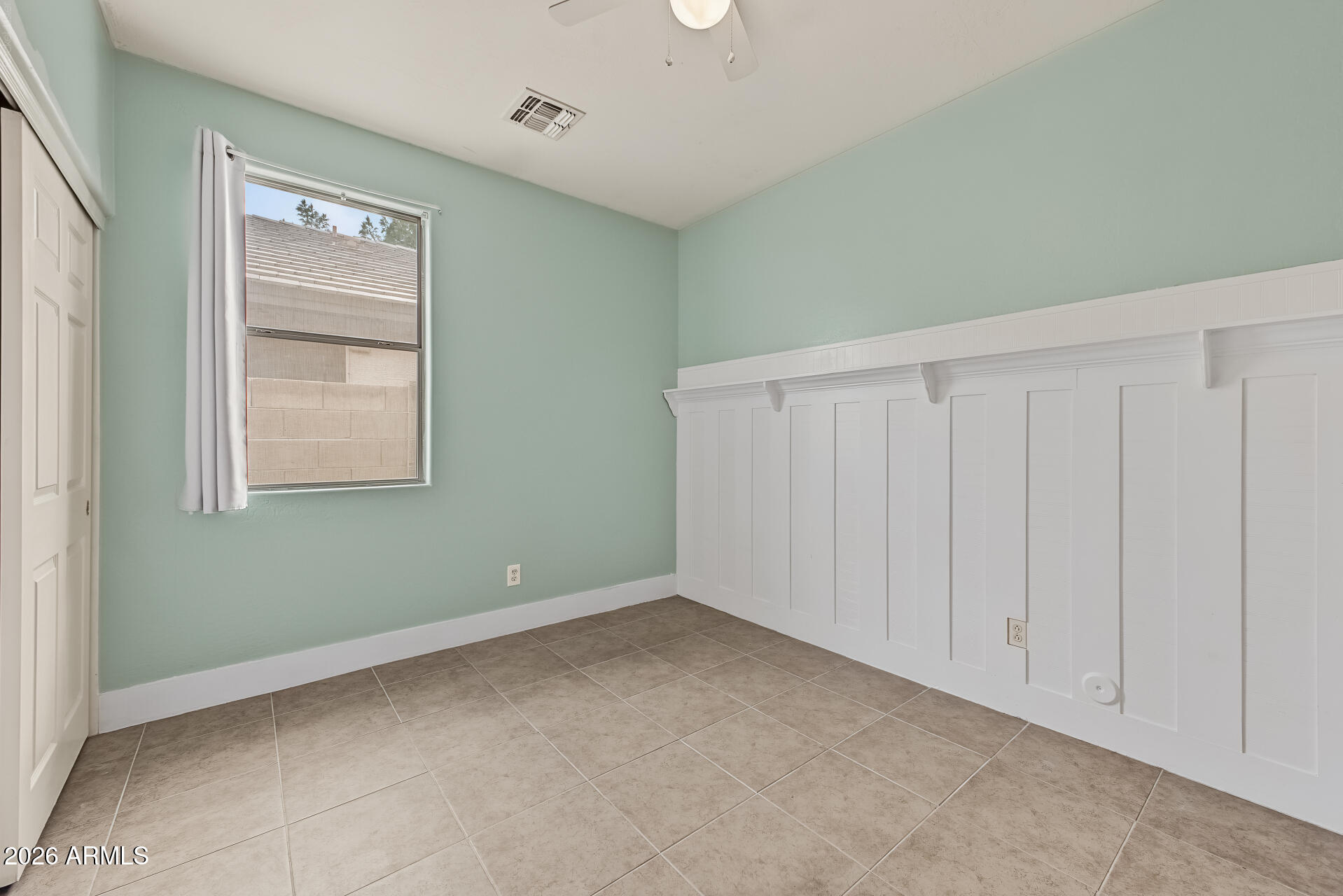 17027 W LUNDBERG Street