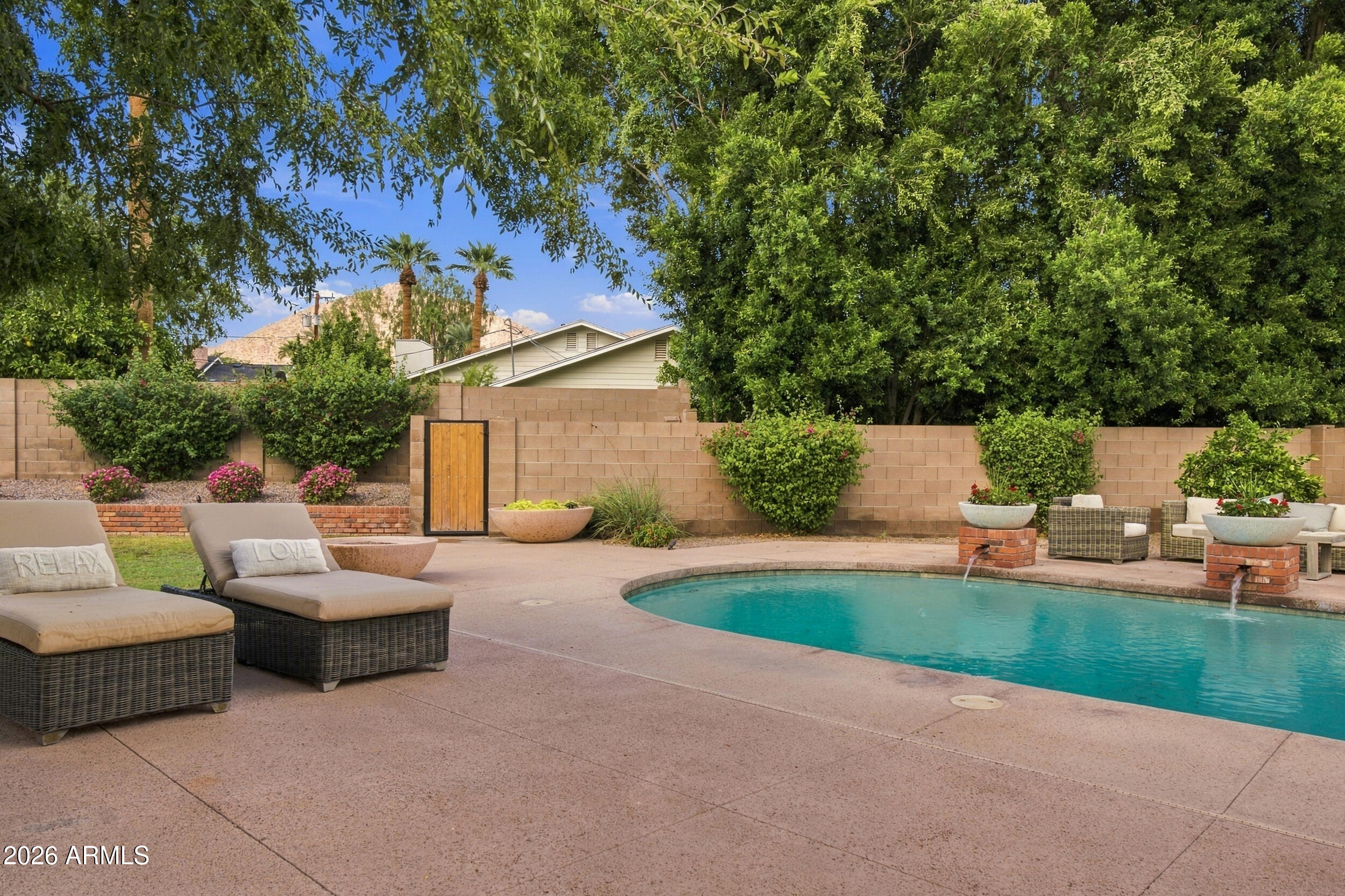 5416 E CALLE VENTURA