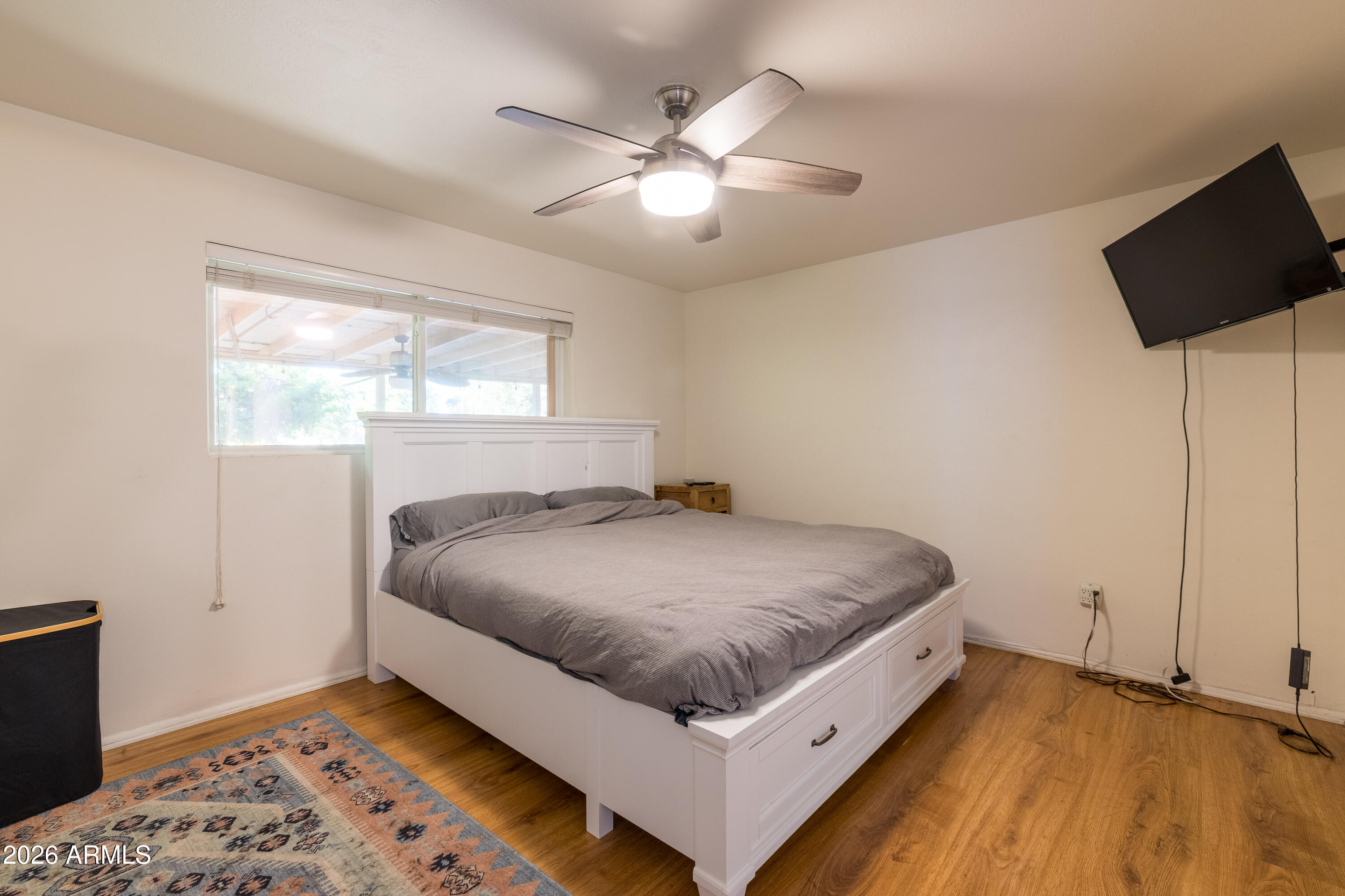 702 W RANCHO Drive