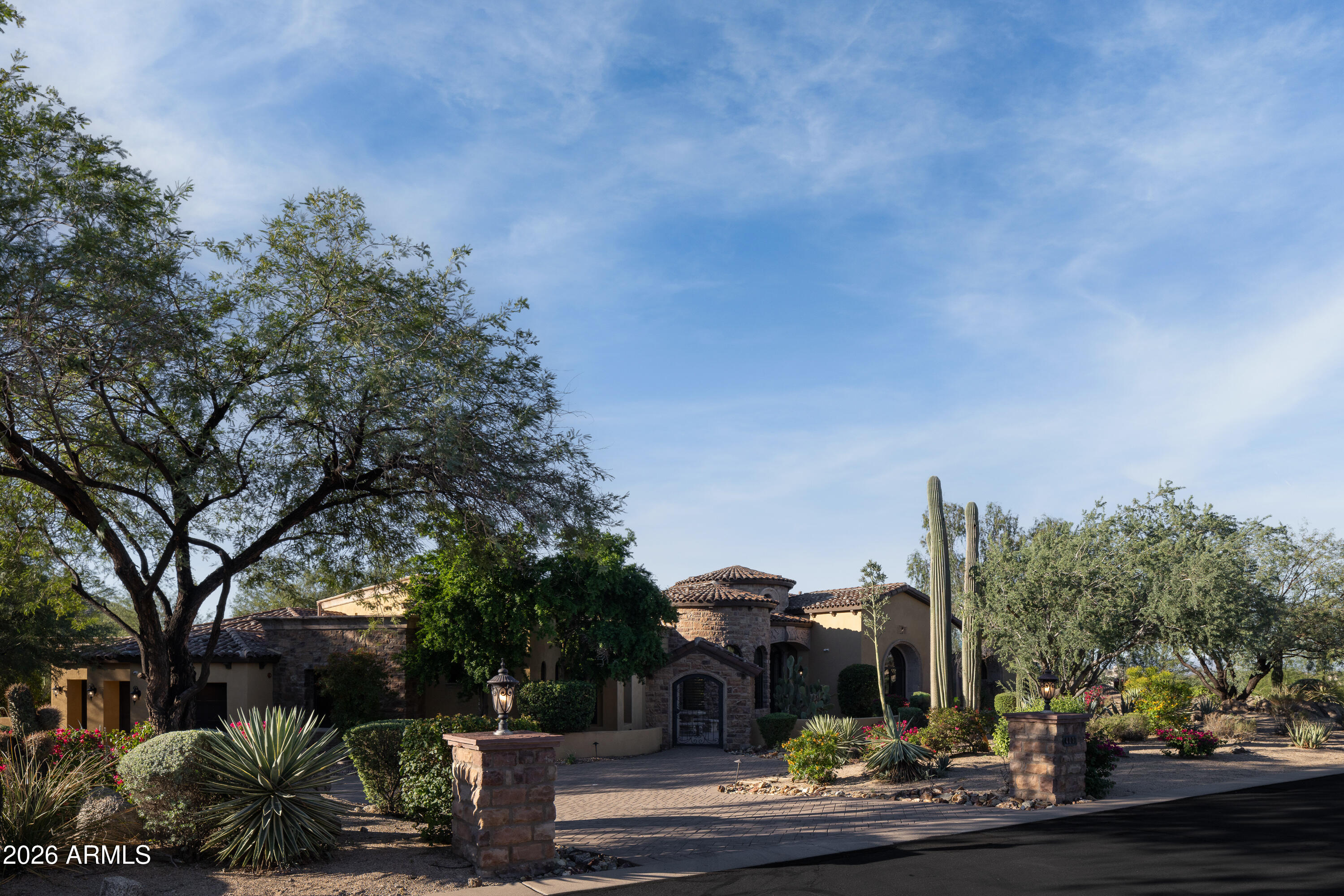 4037 N PINNACLE HILLS Circle