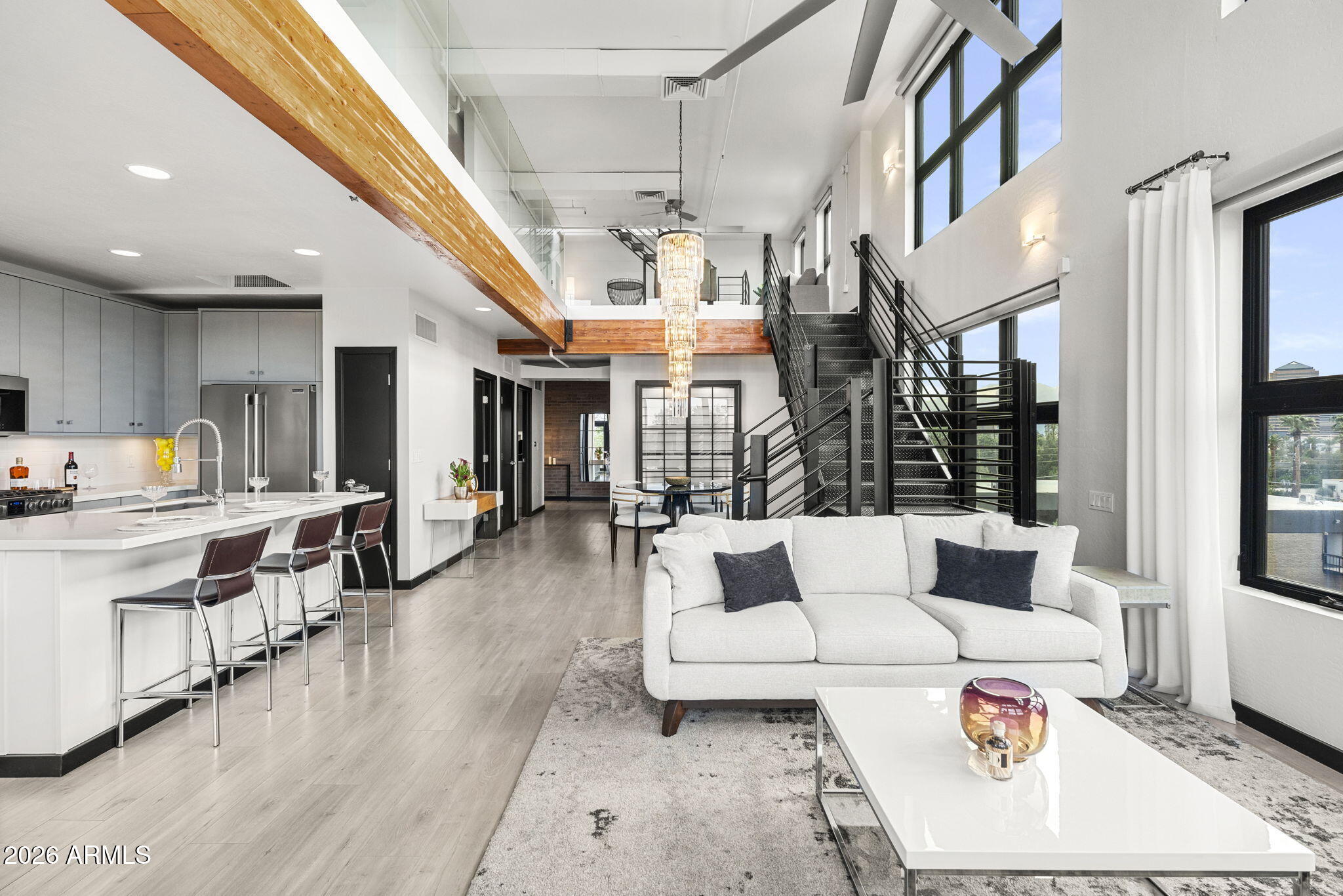 914 E OSBORN Road 415