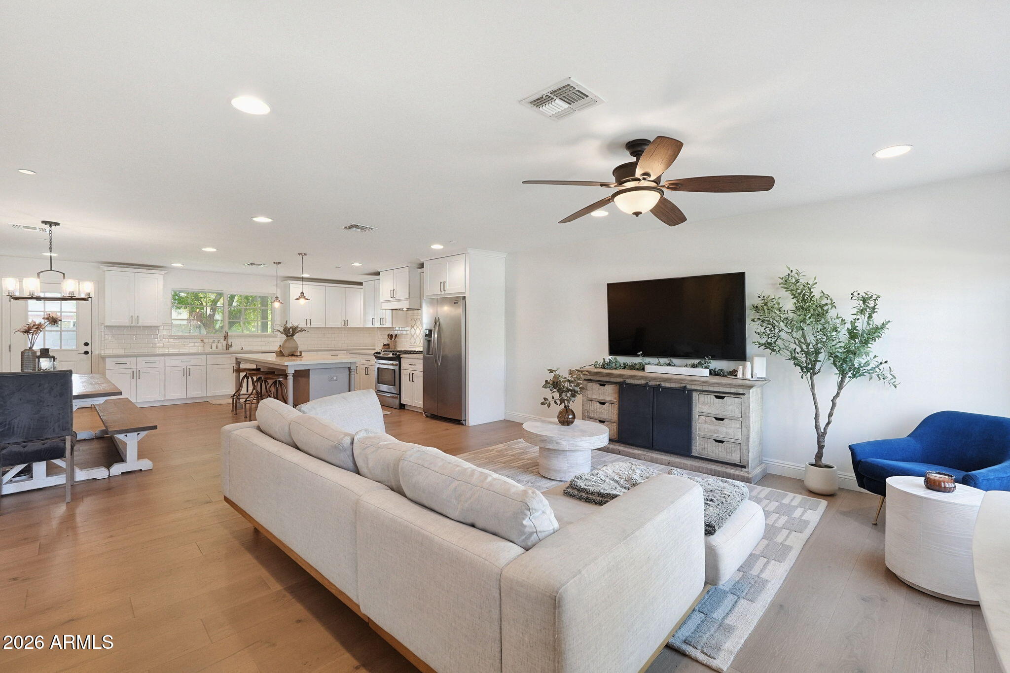 8537 E AVALON Drive