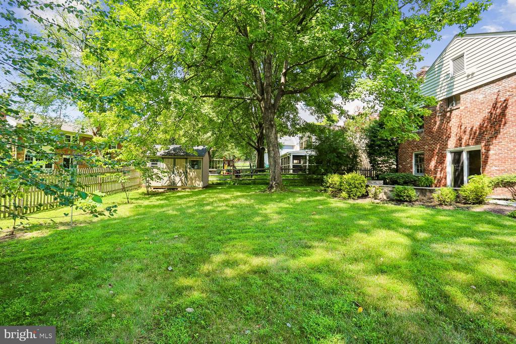 2414 CHILHAM PLACE