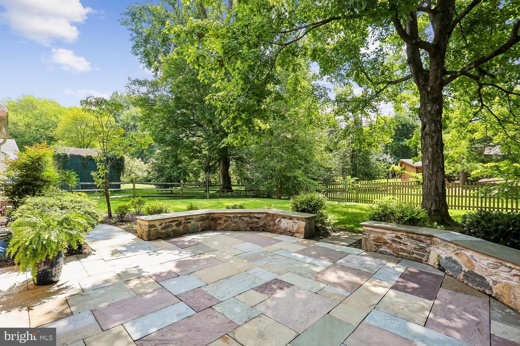 2414 CHILHAM PLACE