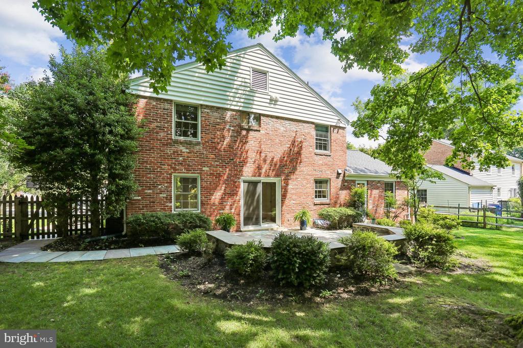 2414 CHILHAM PLACE