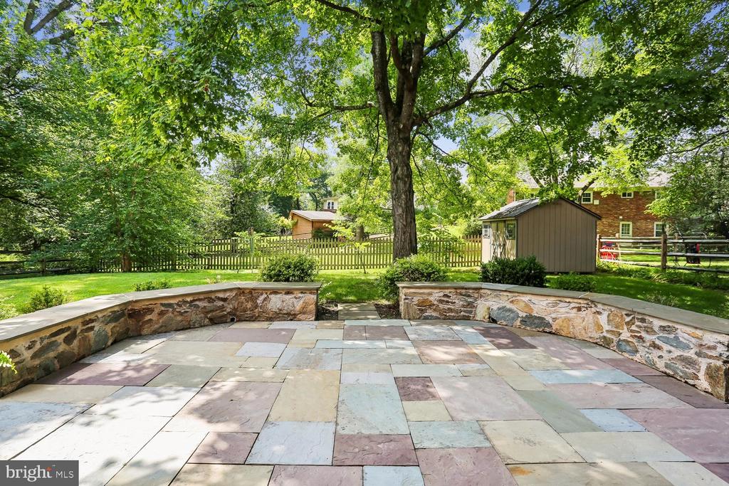 2414 CHILHAM PLACE