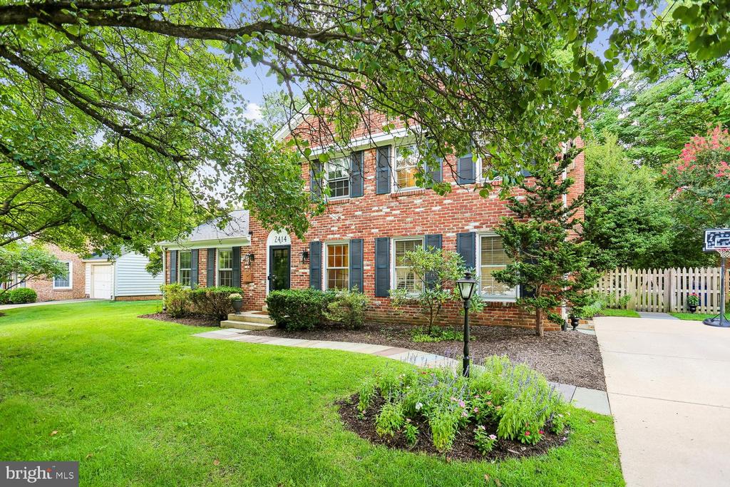 2414 CHILHAM PLACE