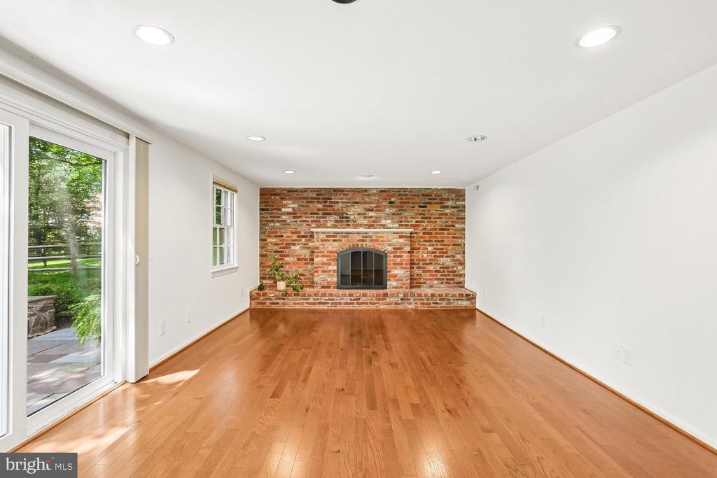 2414 CHILHAM PLACE