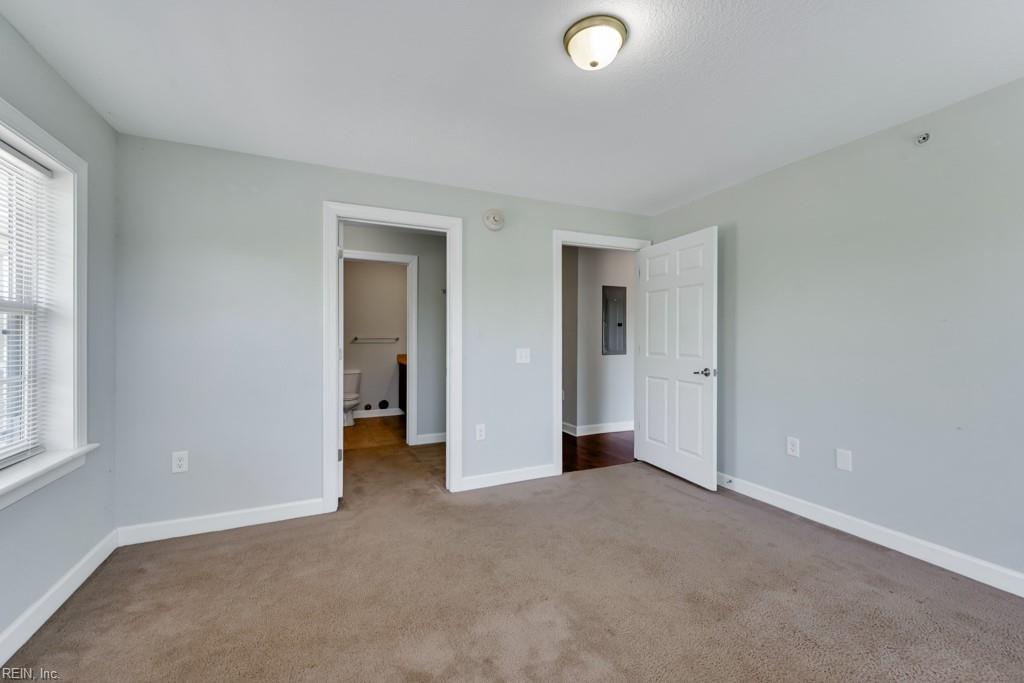 1016 Thoroughgood WAY 307