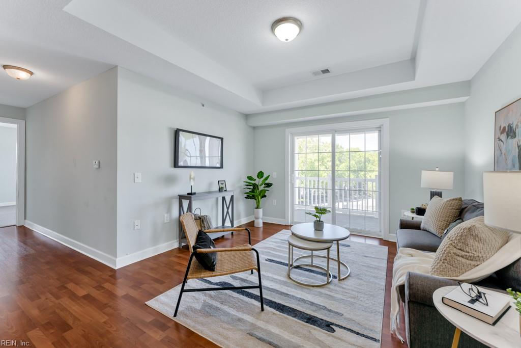 1016 Thoroughgood WAY 307