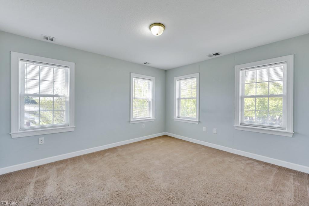 1016 Thoroughgood WAY 307