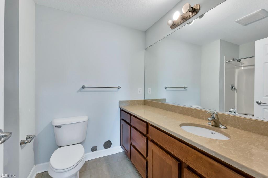 1016 Thoroughgood WAY 307