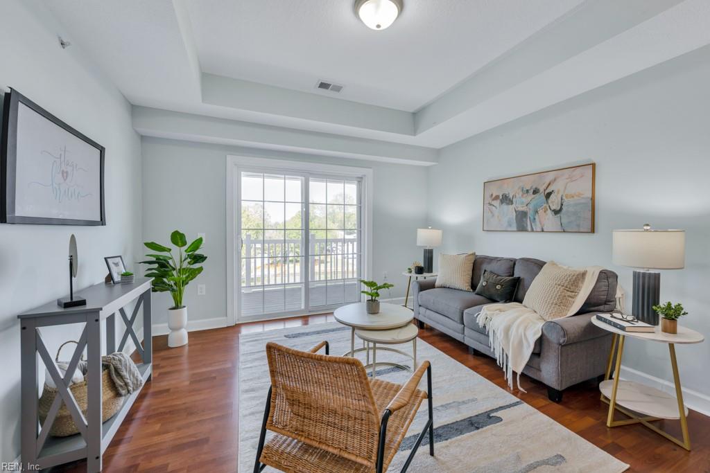 1016 Thoroughgood WAY 307