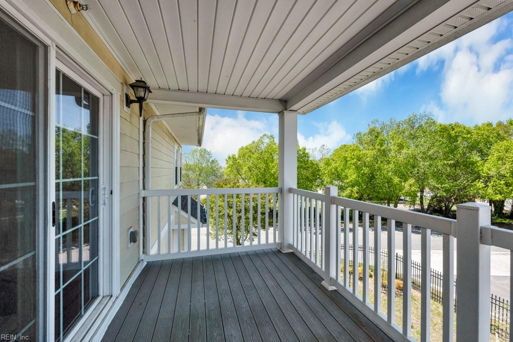 1016 Thoroughgood WAY 307