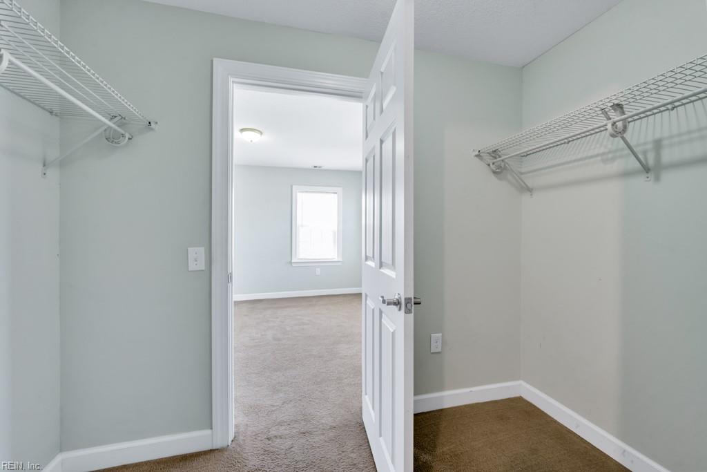 1016 Thoroughgood WAY 307